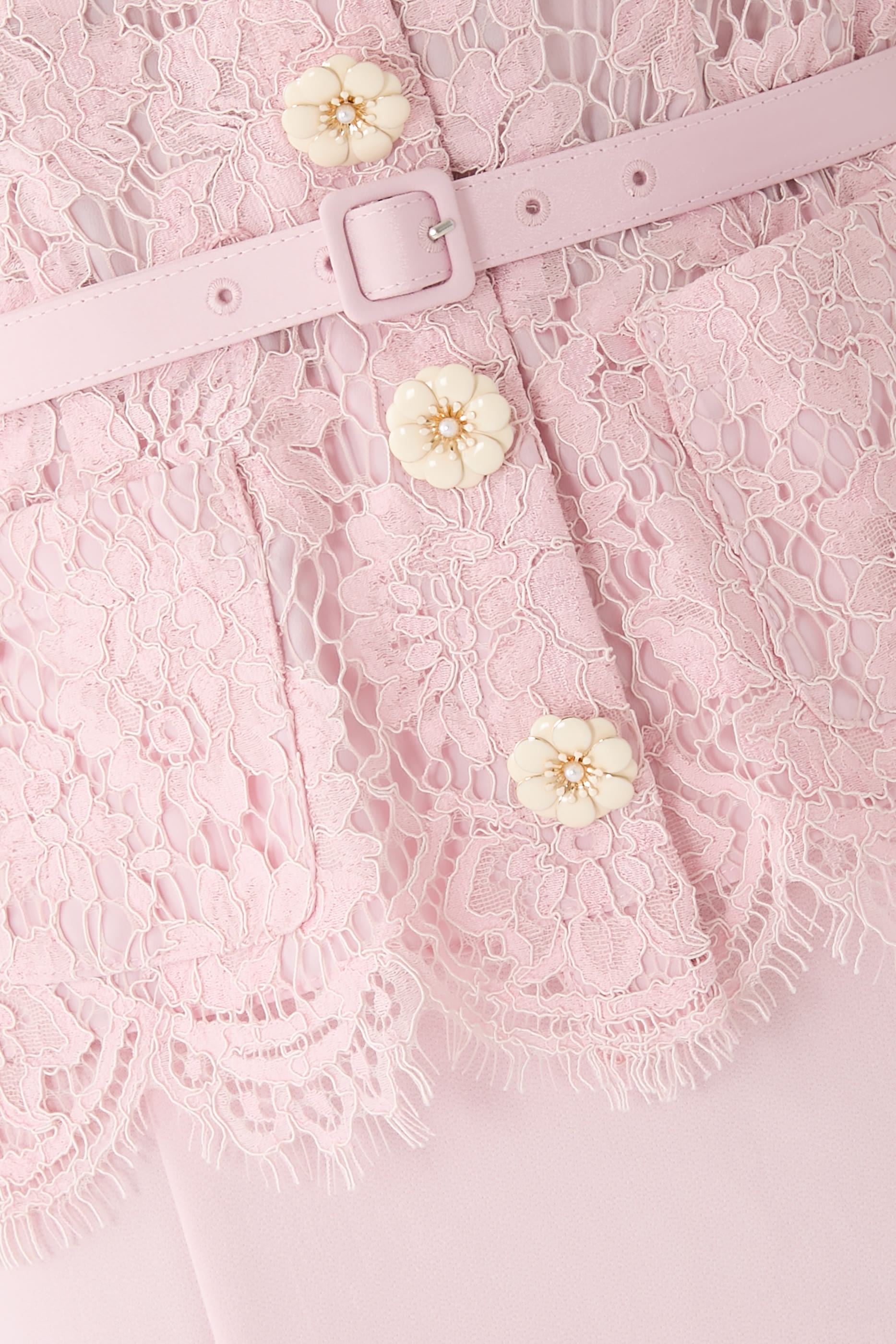 فستان متوسط الطول بقصة مستقيمة دانتيل