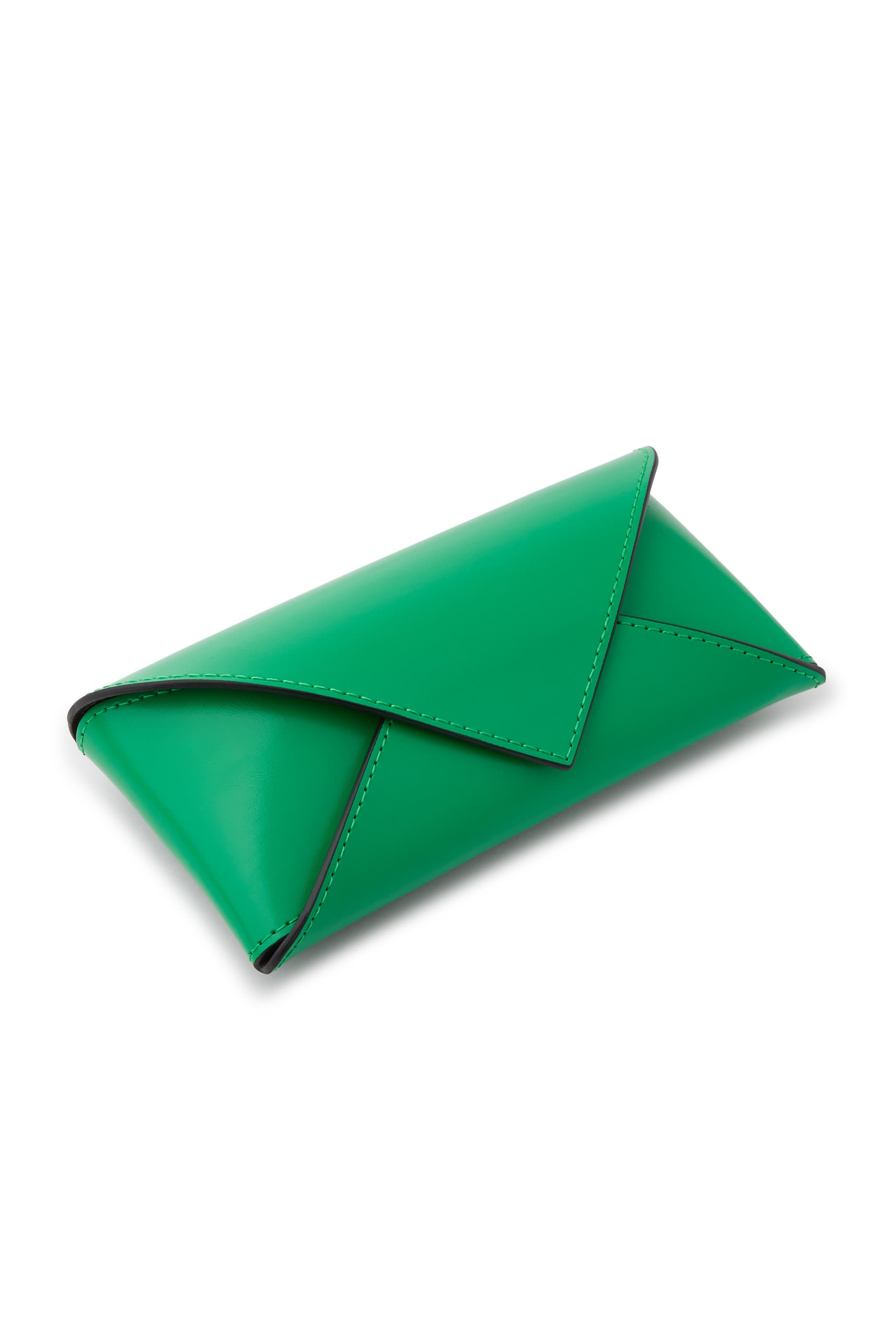 نظارة شمسية ساردين بإطار بتصميم بيضاوي