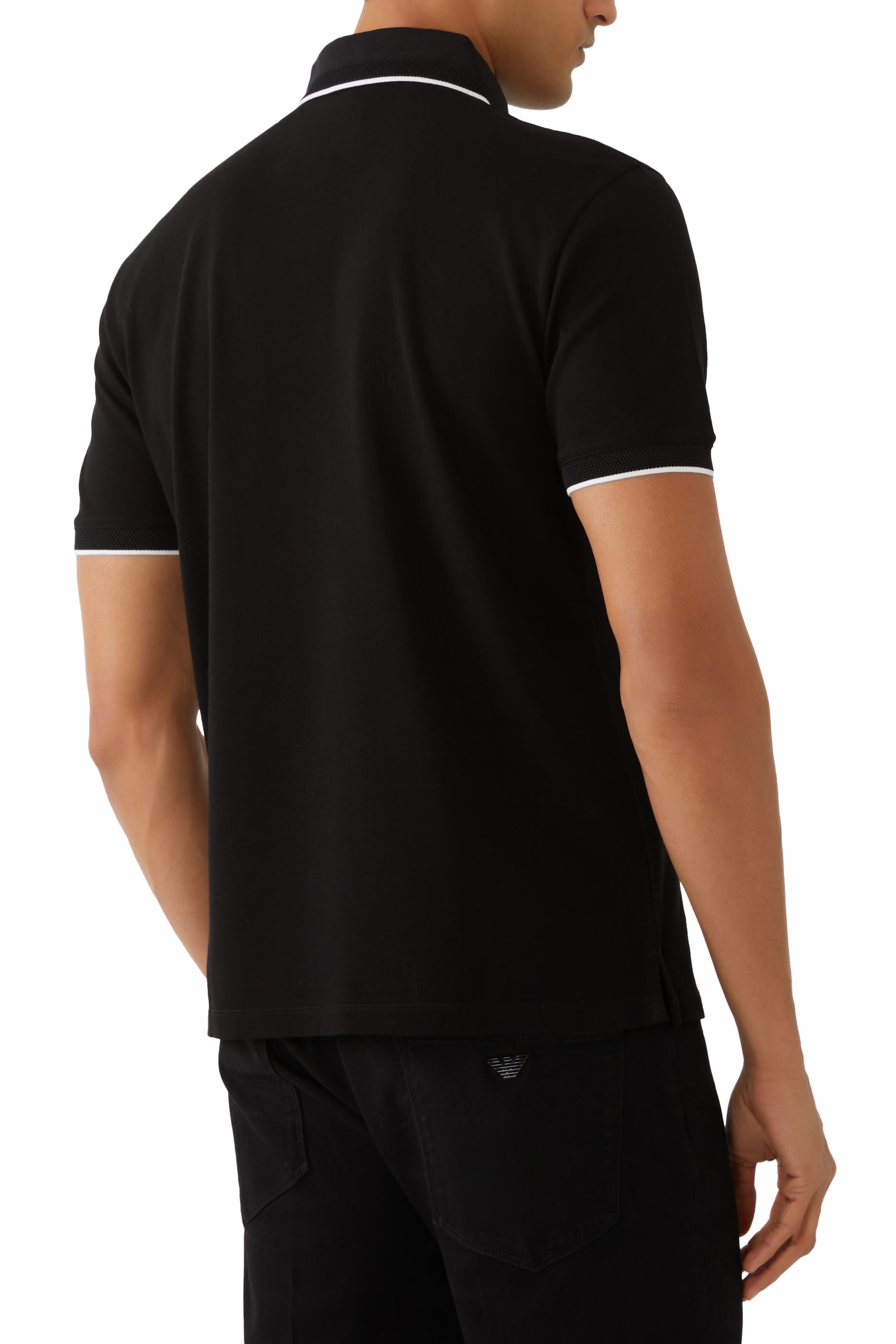 قميص بولو بشعار الماركة بحجم صغير