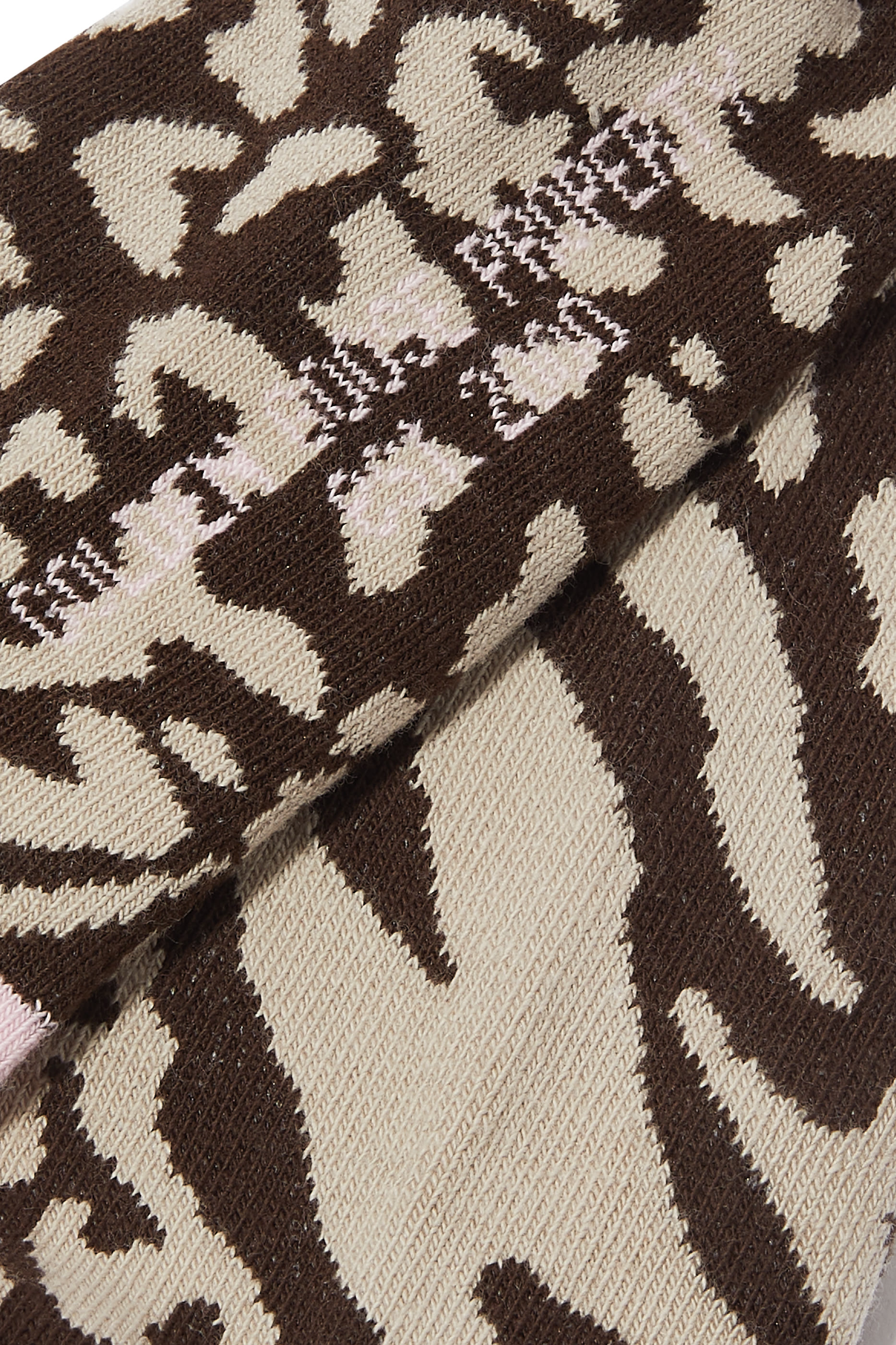 جوارب بطبعات نجوم وحيوان