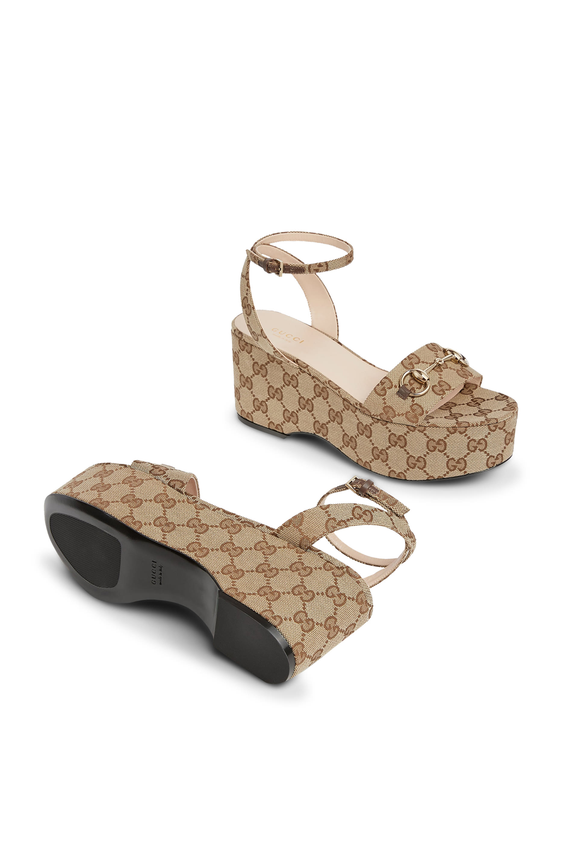 صندل 75 بنعل سميك وحلية لجام الحصان