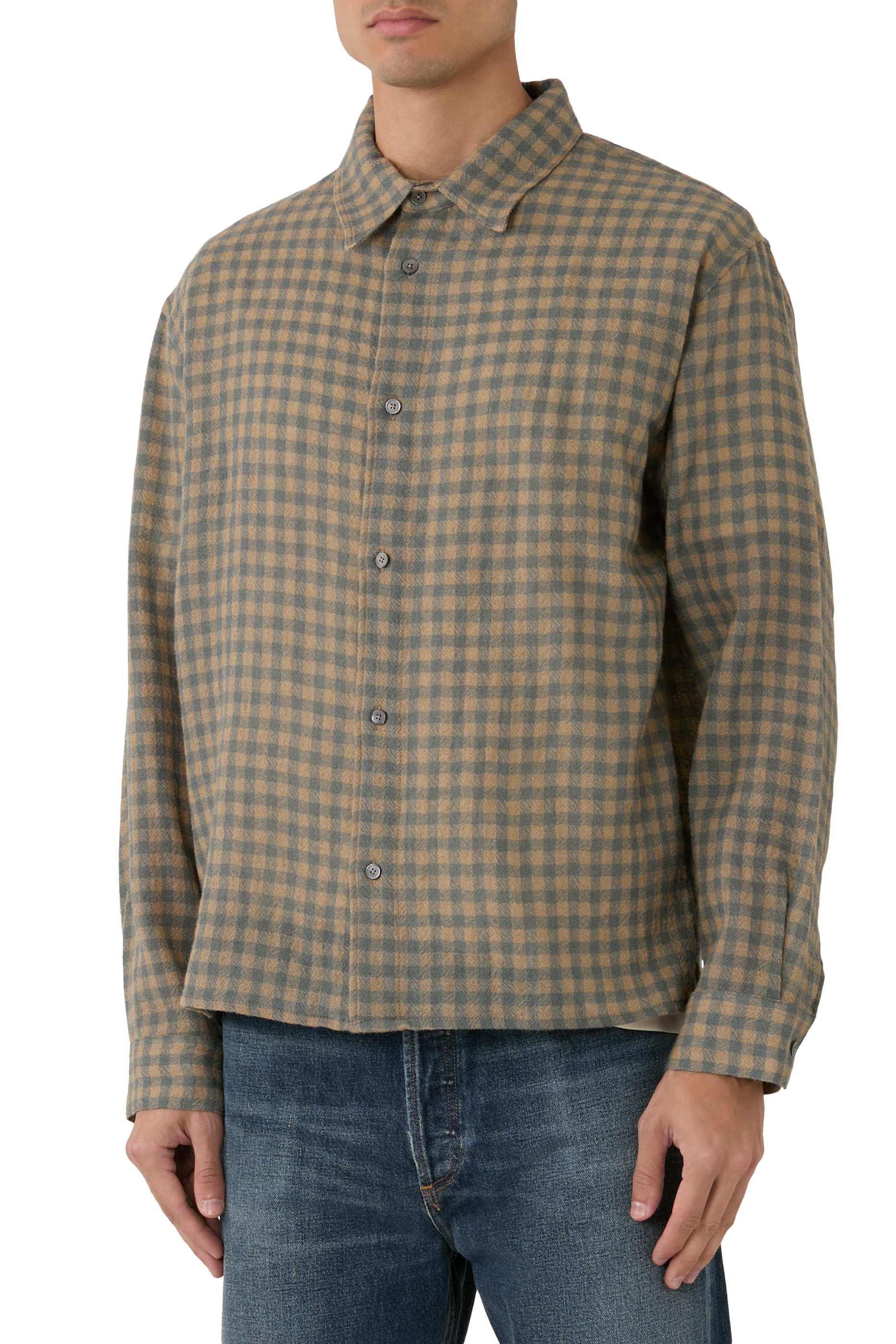 قميص بنقشة مربعات