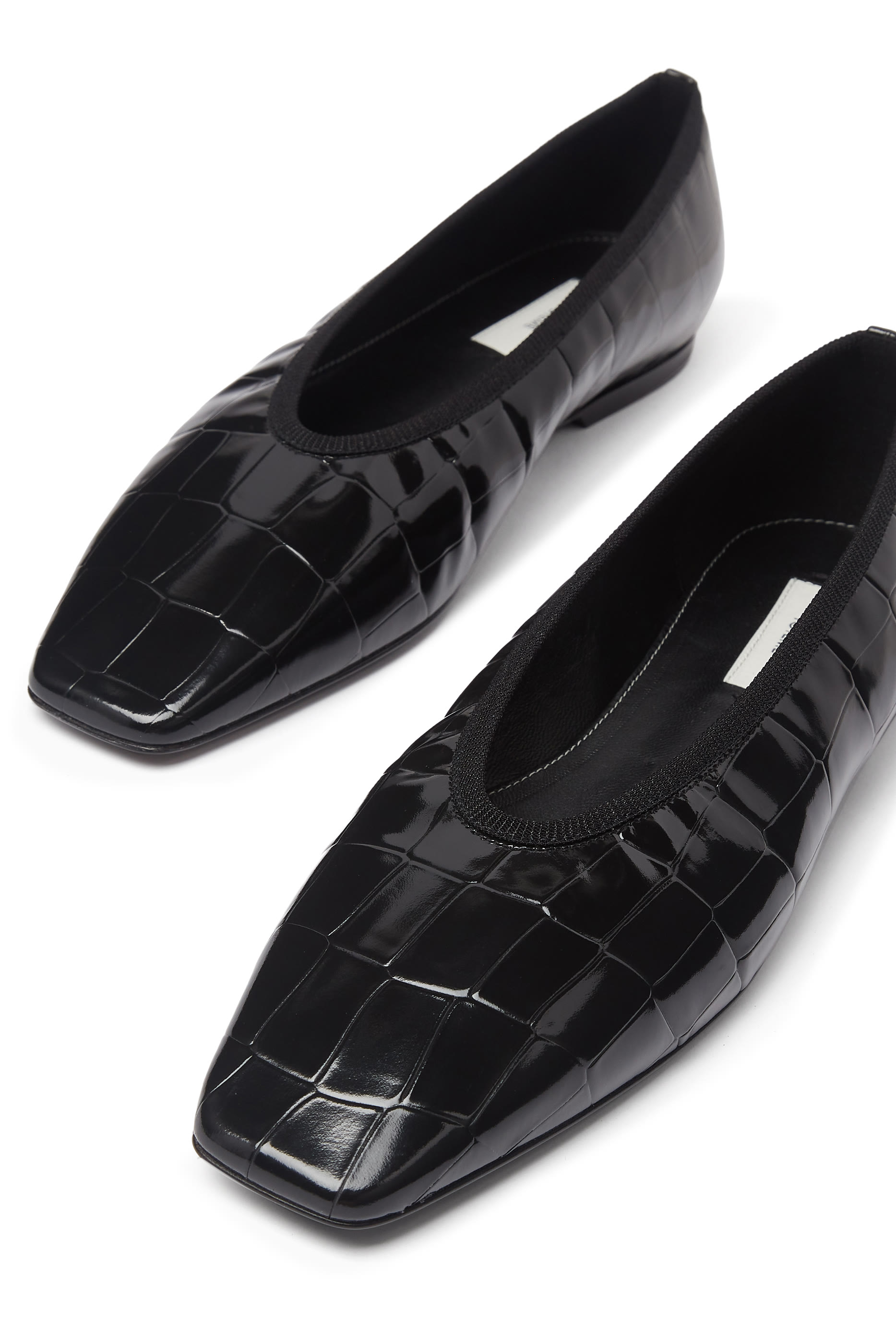 حذاء بالرينا بتصميم بسيط بنقشة جلد تمساح