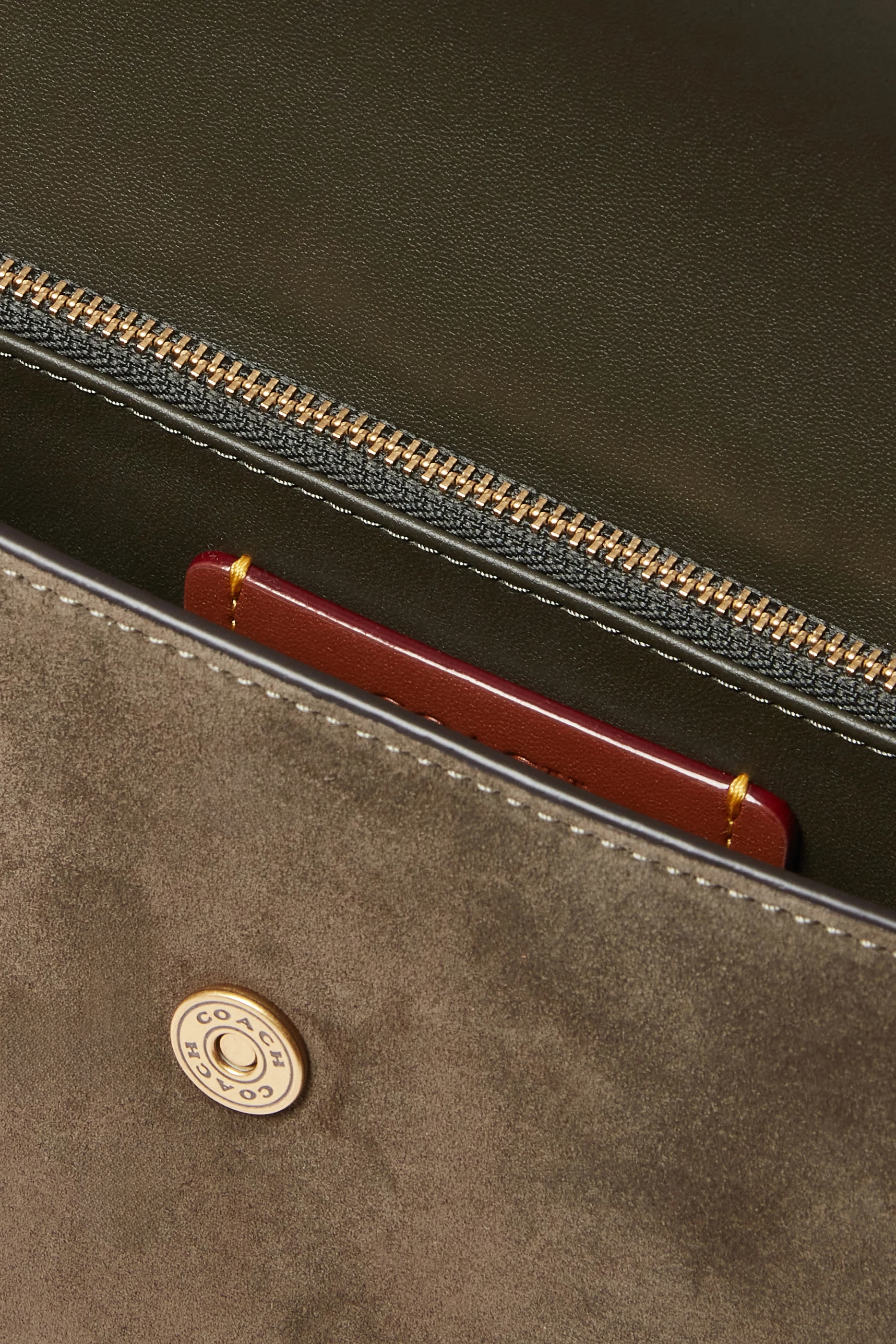 حقيبة بروك بغطاء قلاب وحمالة سلسلة