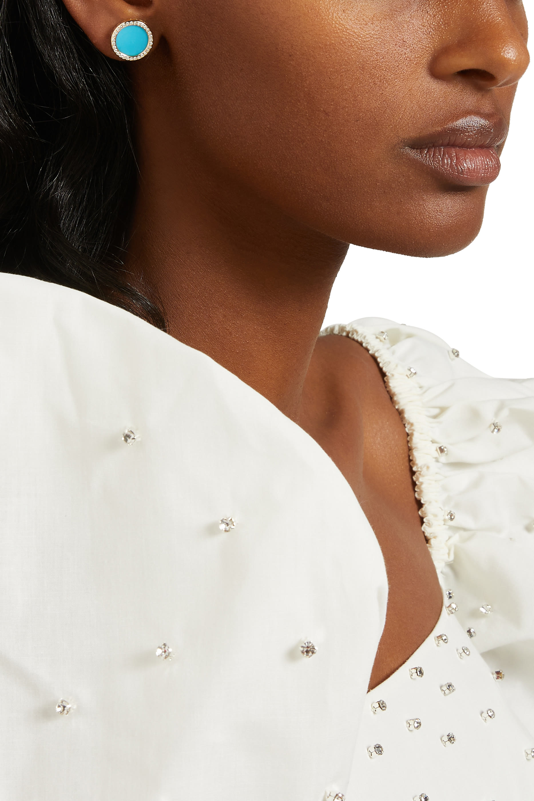 أقراط ايليمنتس بتصميم أزرار