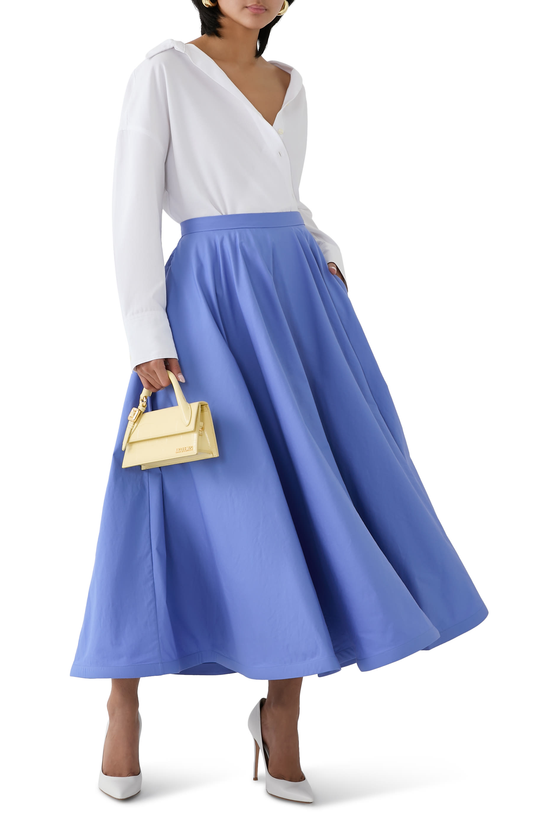 تنورة بطيات