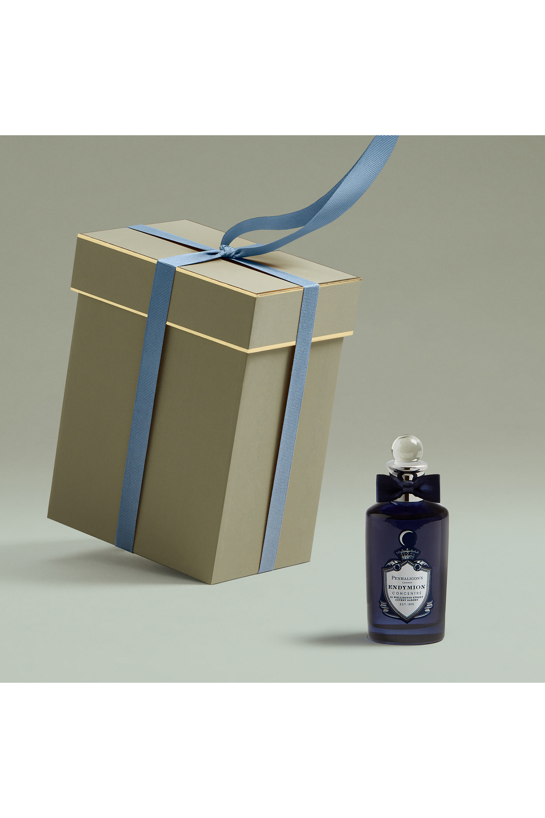 ماء عطر مركز إنديميون 