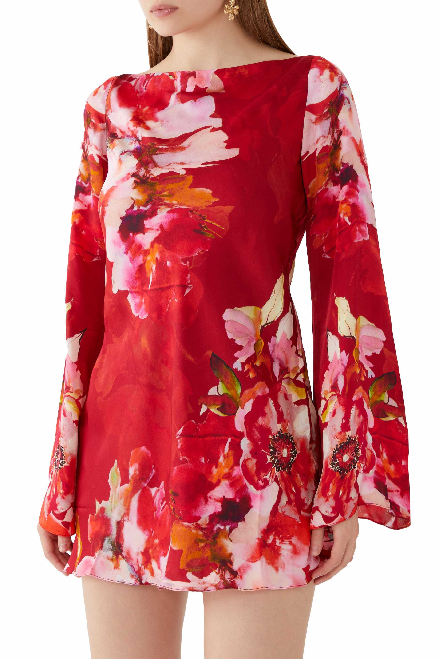 فستان قصير بأكمام طويلة حرير