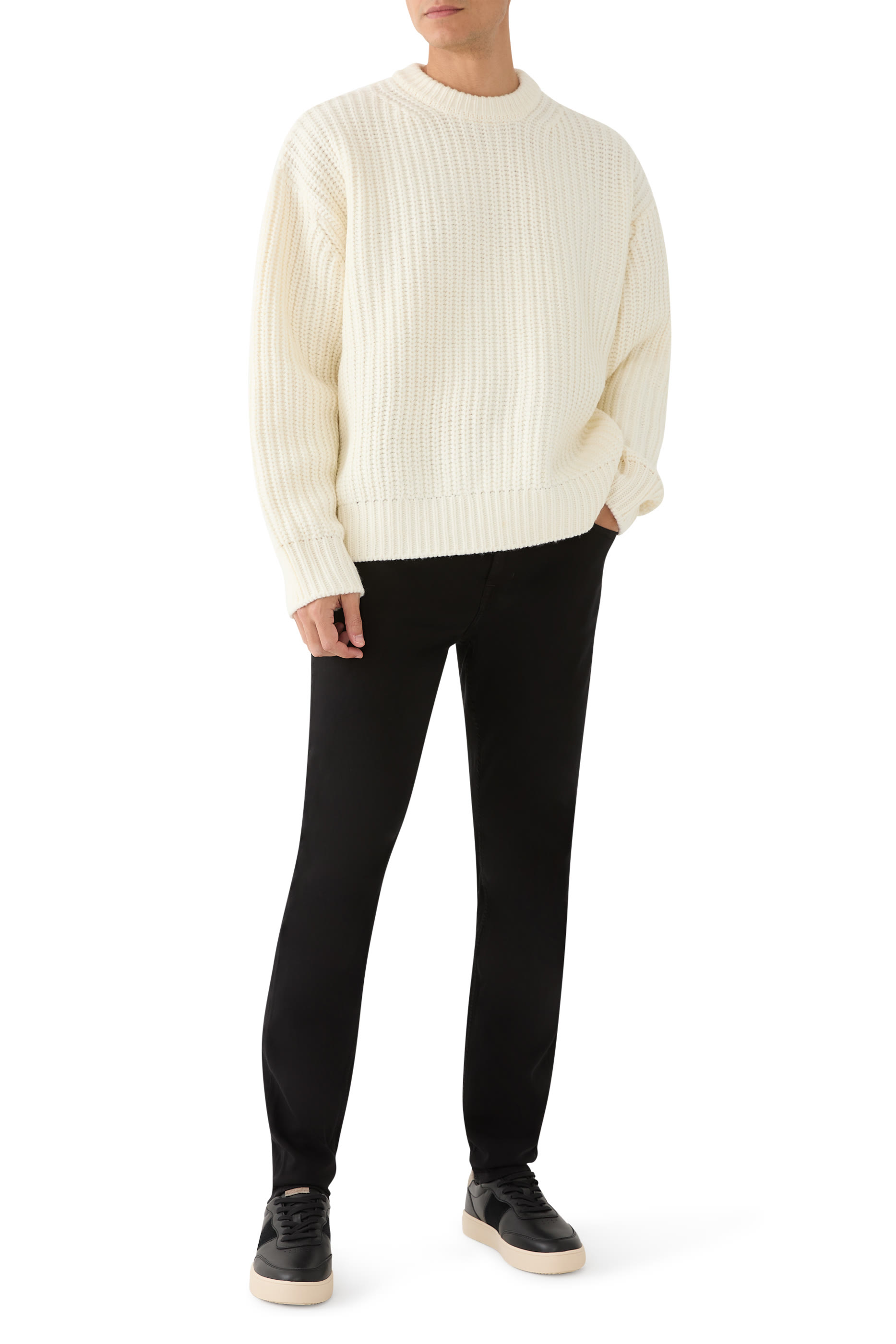 بنطال جينز باكستين لوكس بيرفورمنس بقصة مدببة