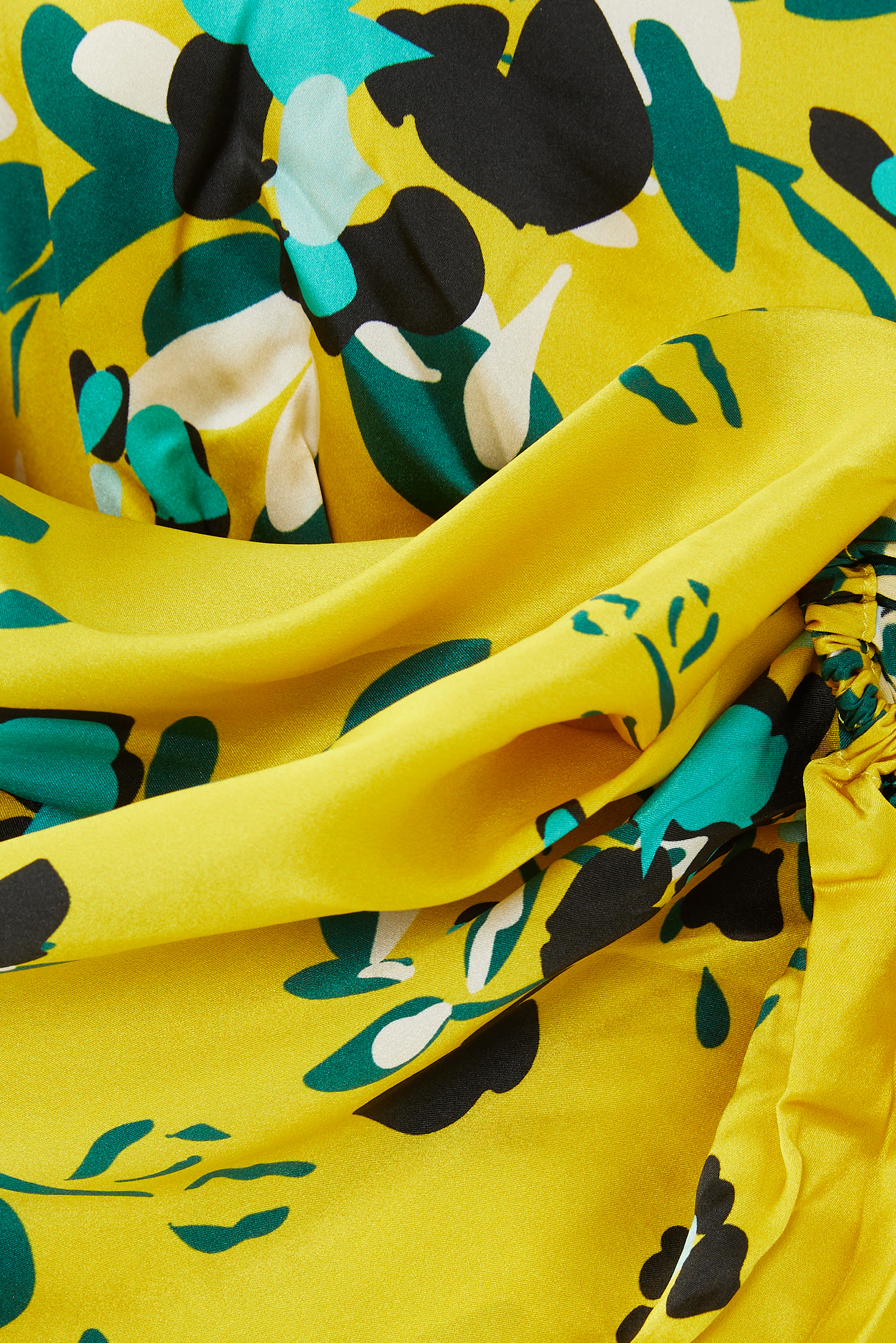 فستان روميلي طويل بكتف واحد وظهر مفتوح حرير