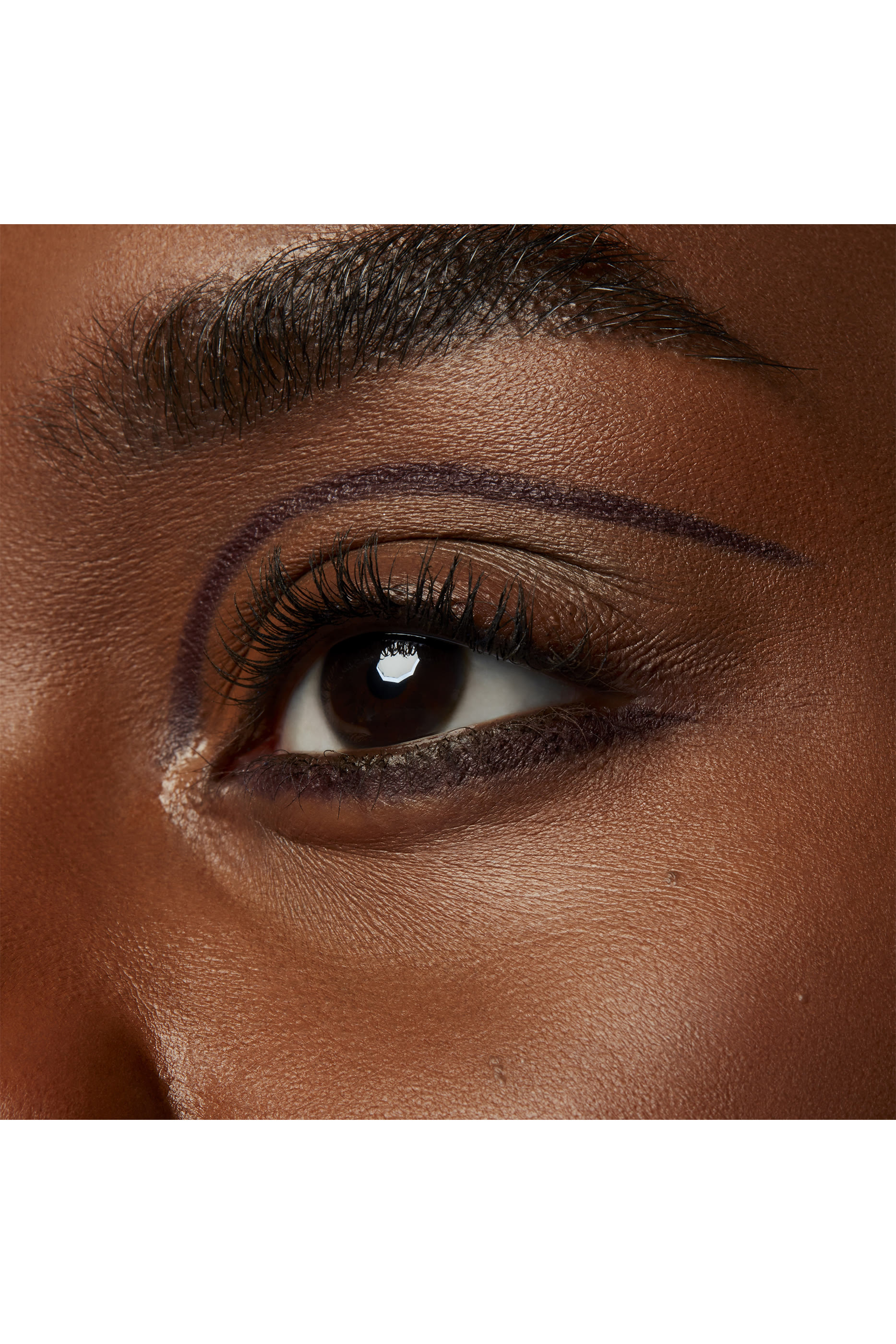 قلم محدد عيون جل