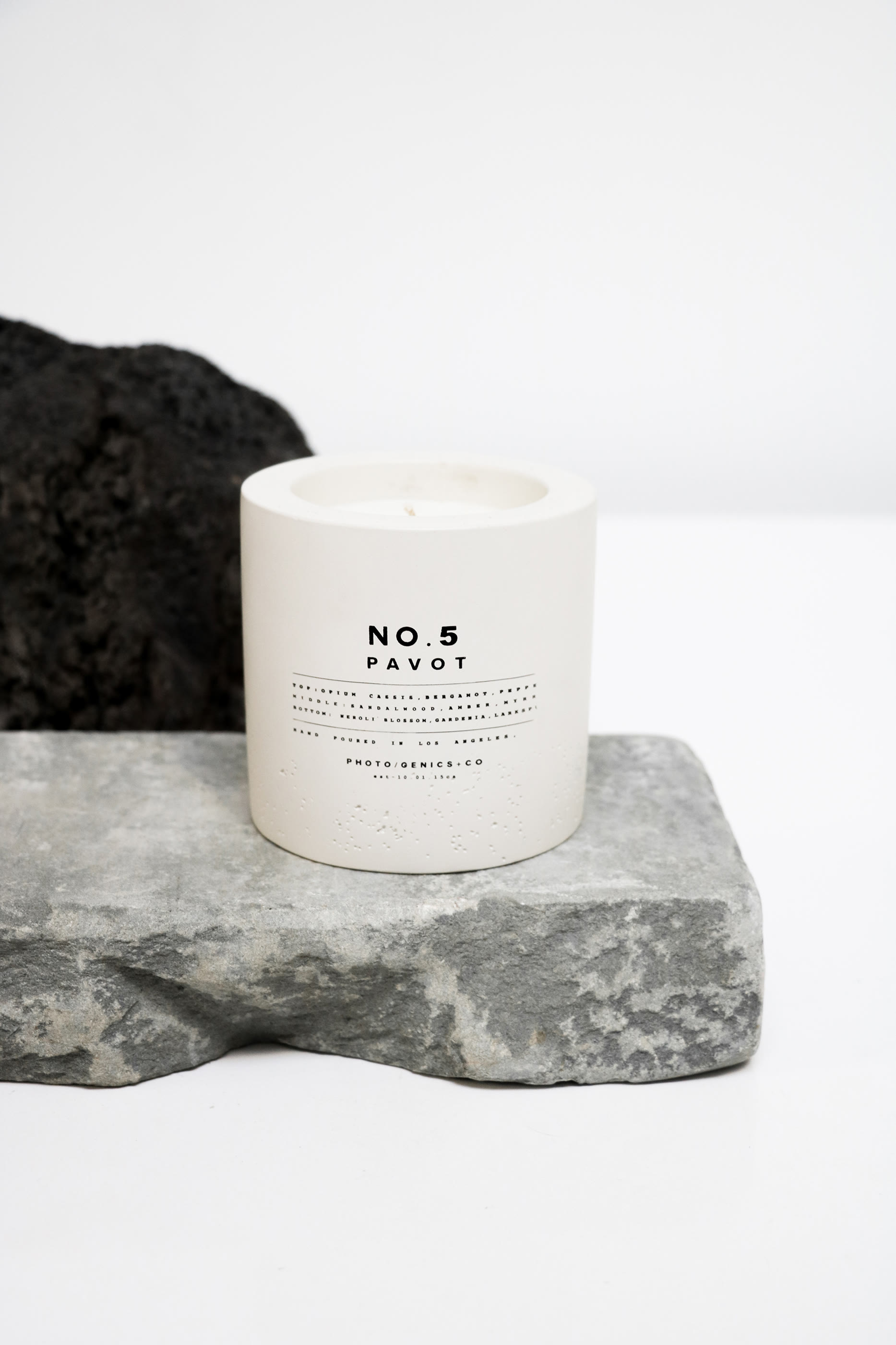 شمعة 5 في وعاء خرساني (بافوت)