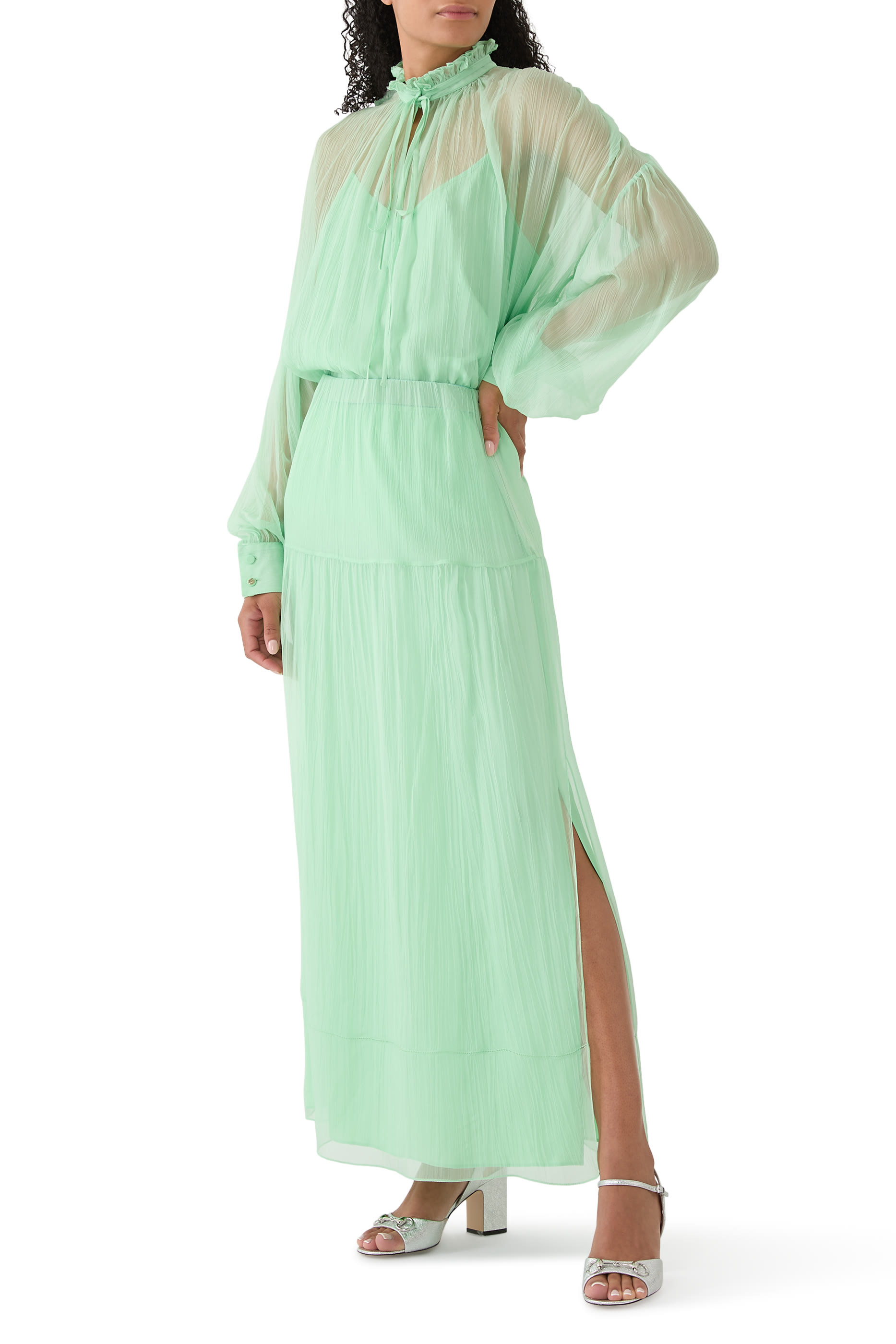 بلوزة كريبون حرير شيفون