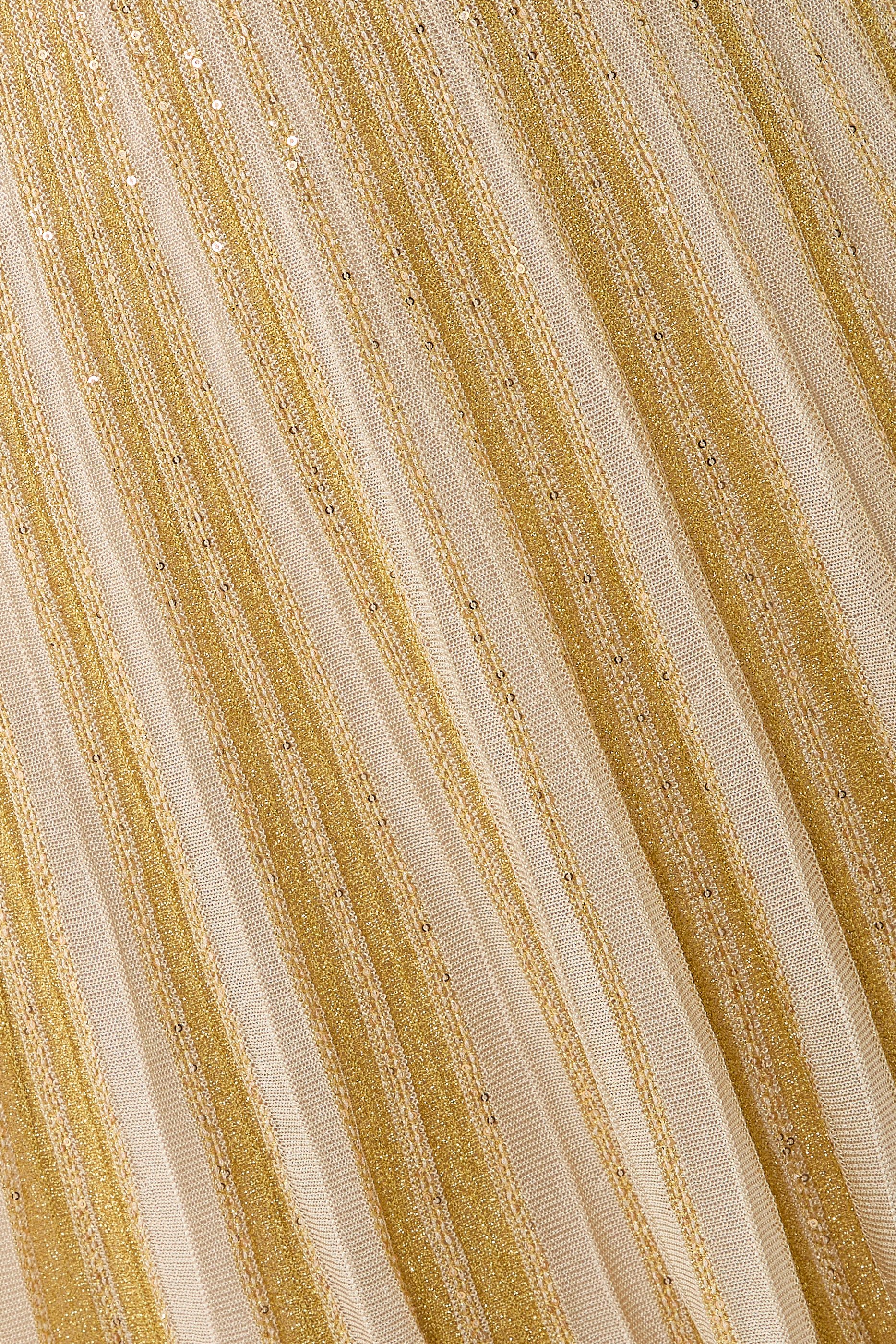 فستان قصير بتصميم مضلع وتفاصيل فتحات فيسكوز لاميه