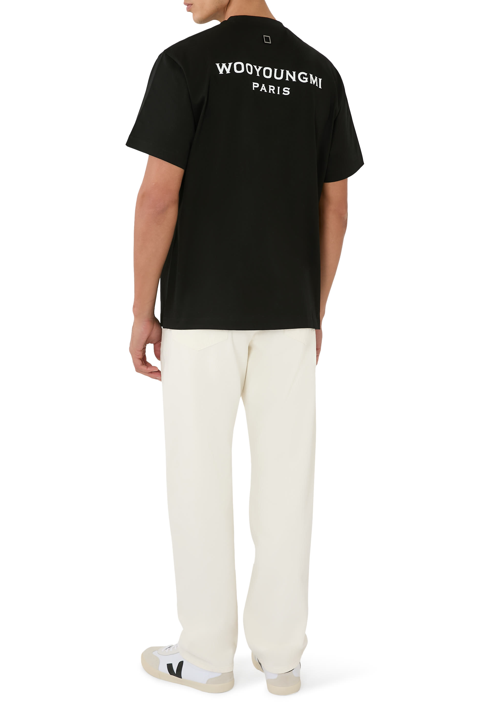 تيشيرت بظهر مزين بشعار الماركة قطن