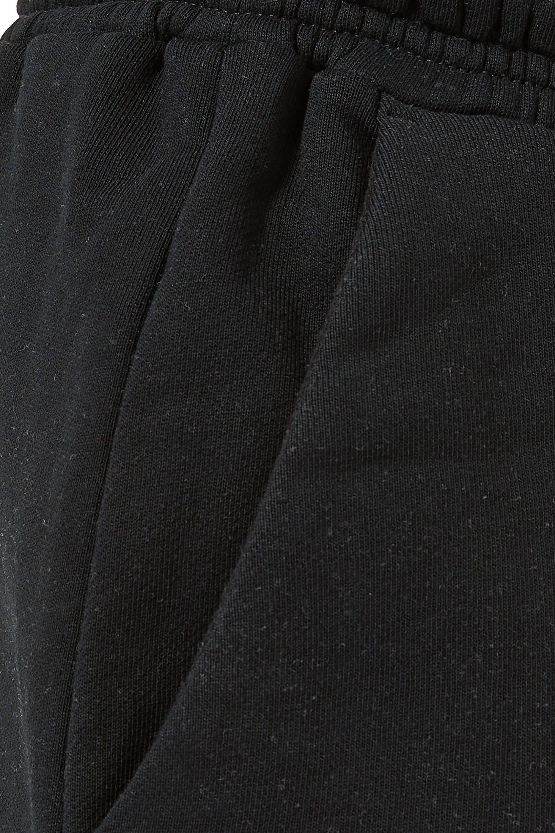 شورت رياضي قطن عضوي بنسيج بارز