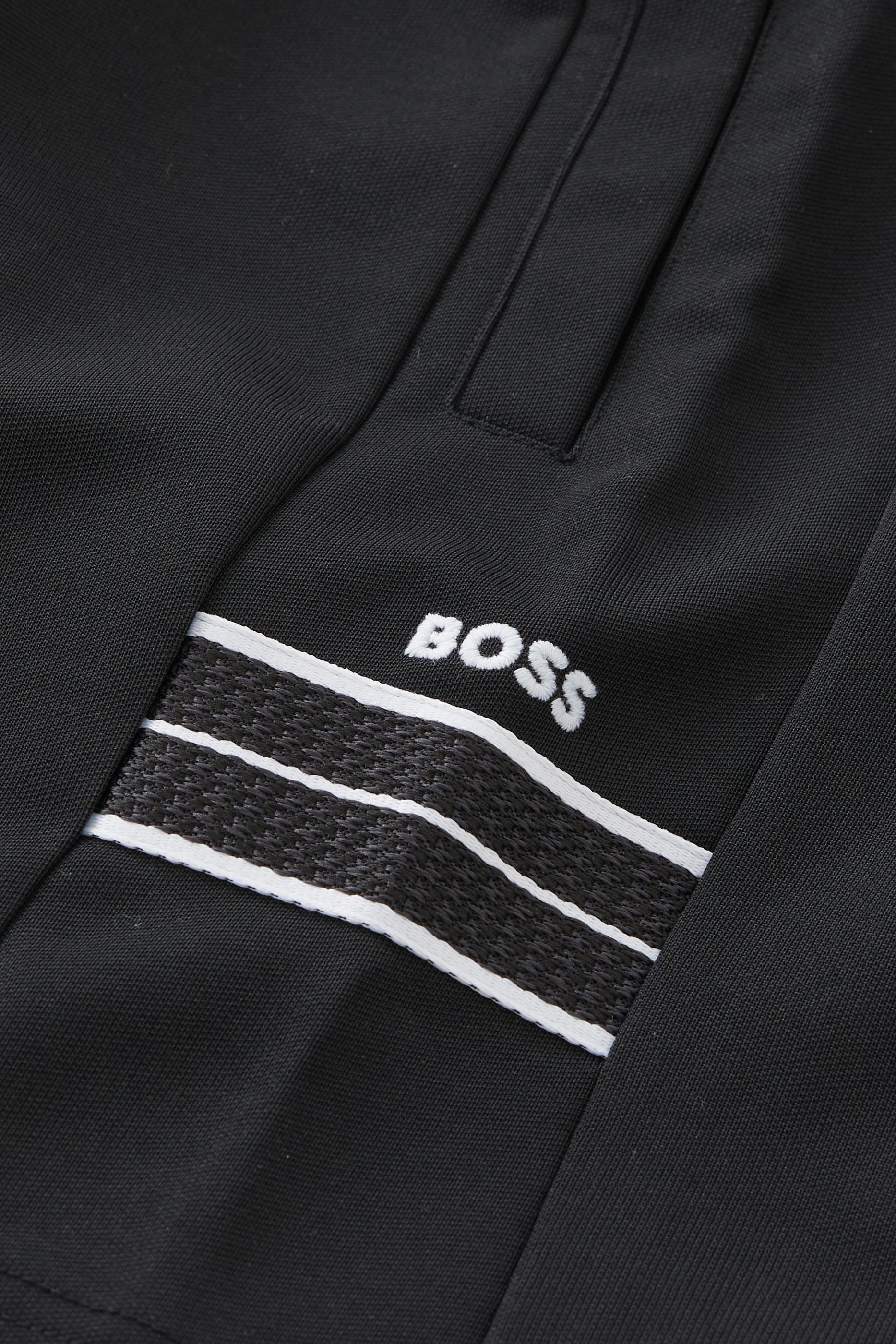 شورت بشعار الماركة للأطفال