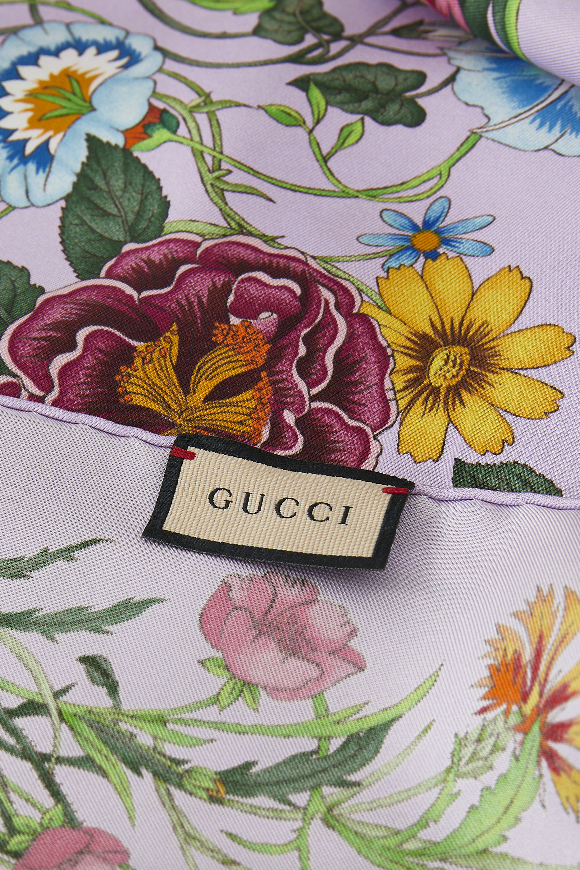 وشاح حرير بطبعات زهور