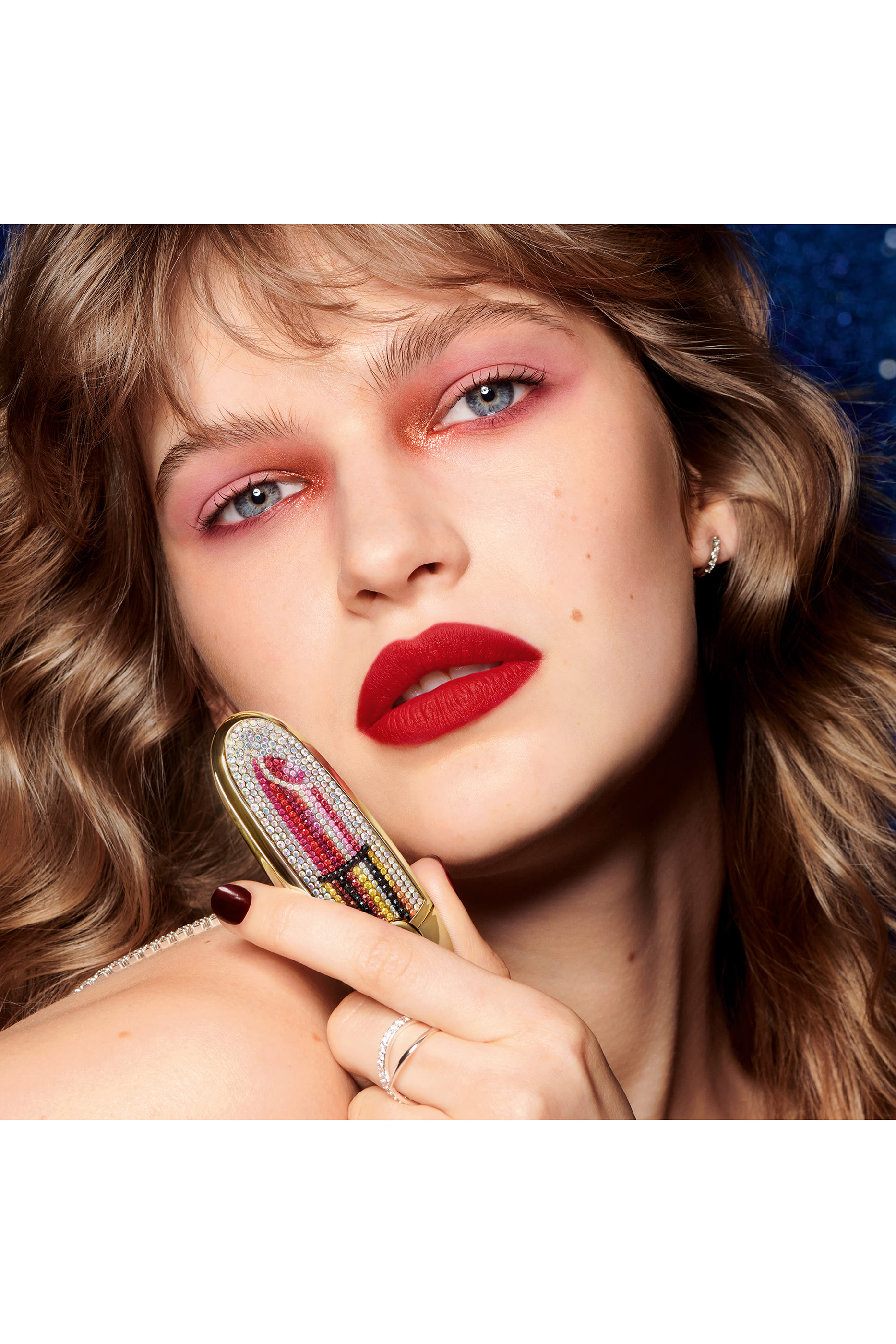 عبوة إعادة ملء أحمر شفاه روج جي فائق العناية بالشفاه