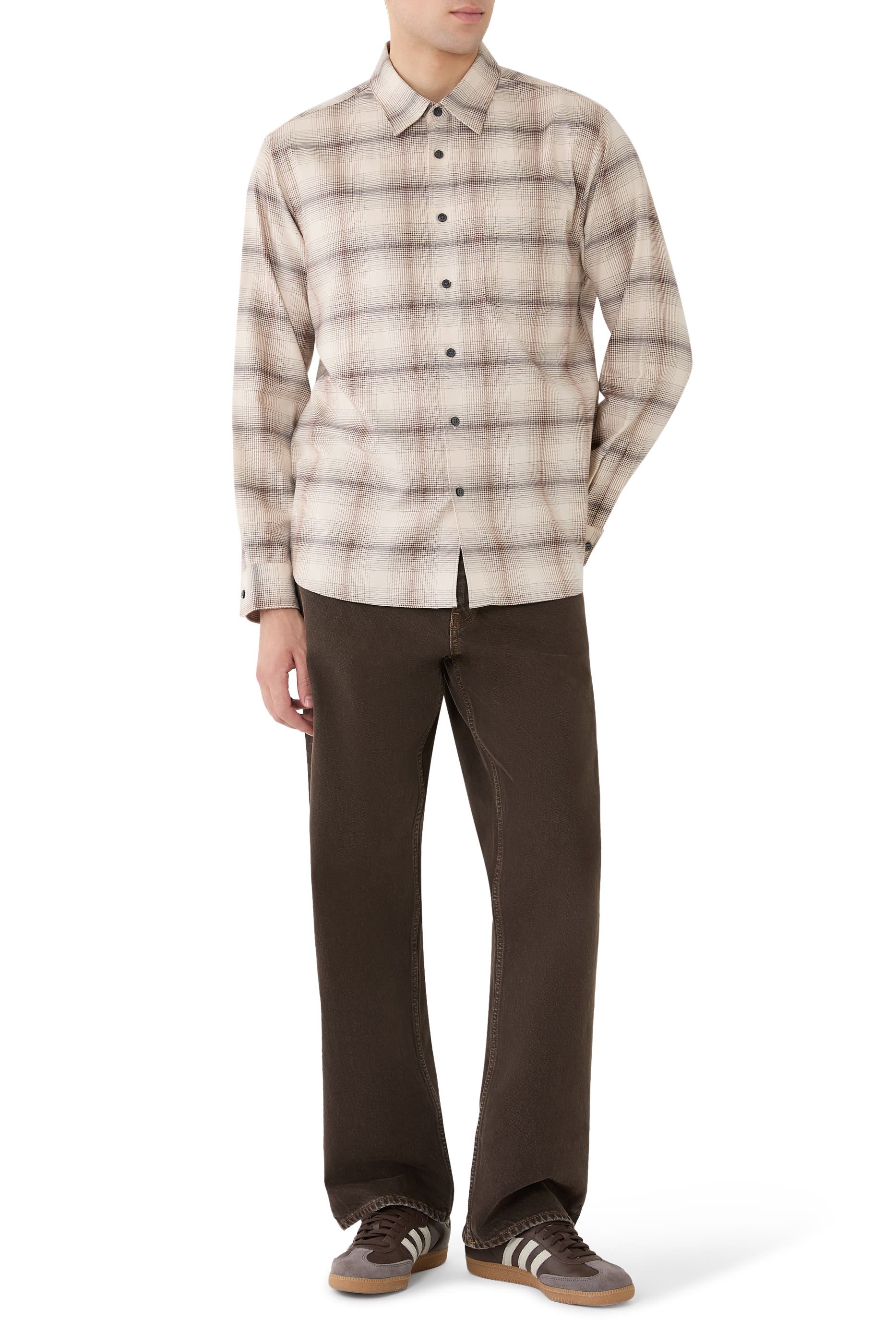 قميص ويكند بنقشة مربعات باهتة