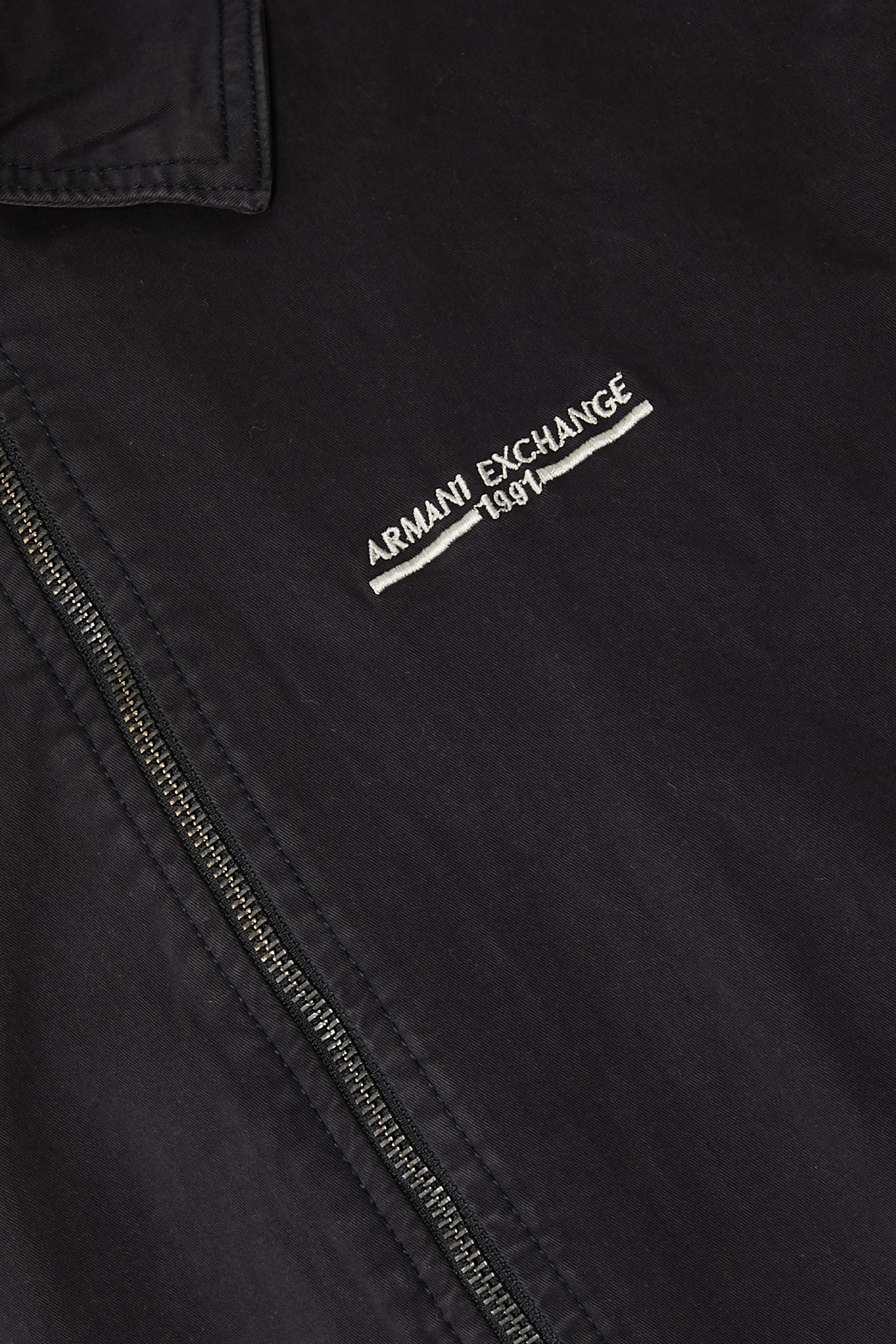 جاكيت بتصميم قميص بسحاب أمامي للإغلاق