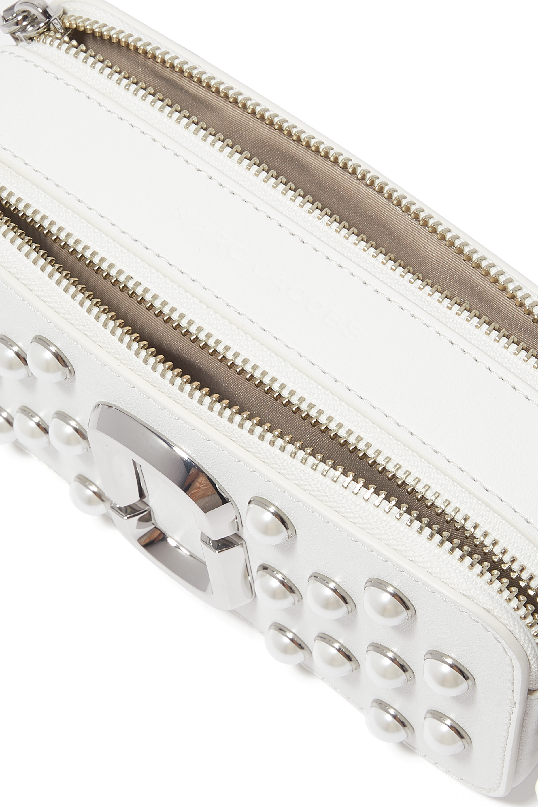 حقيبة سناب شوت مزينة باللؤلؤ