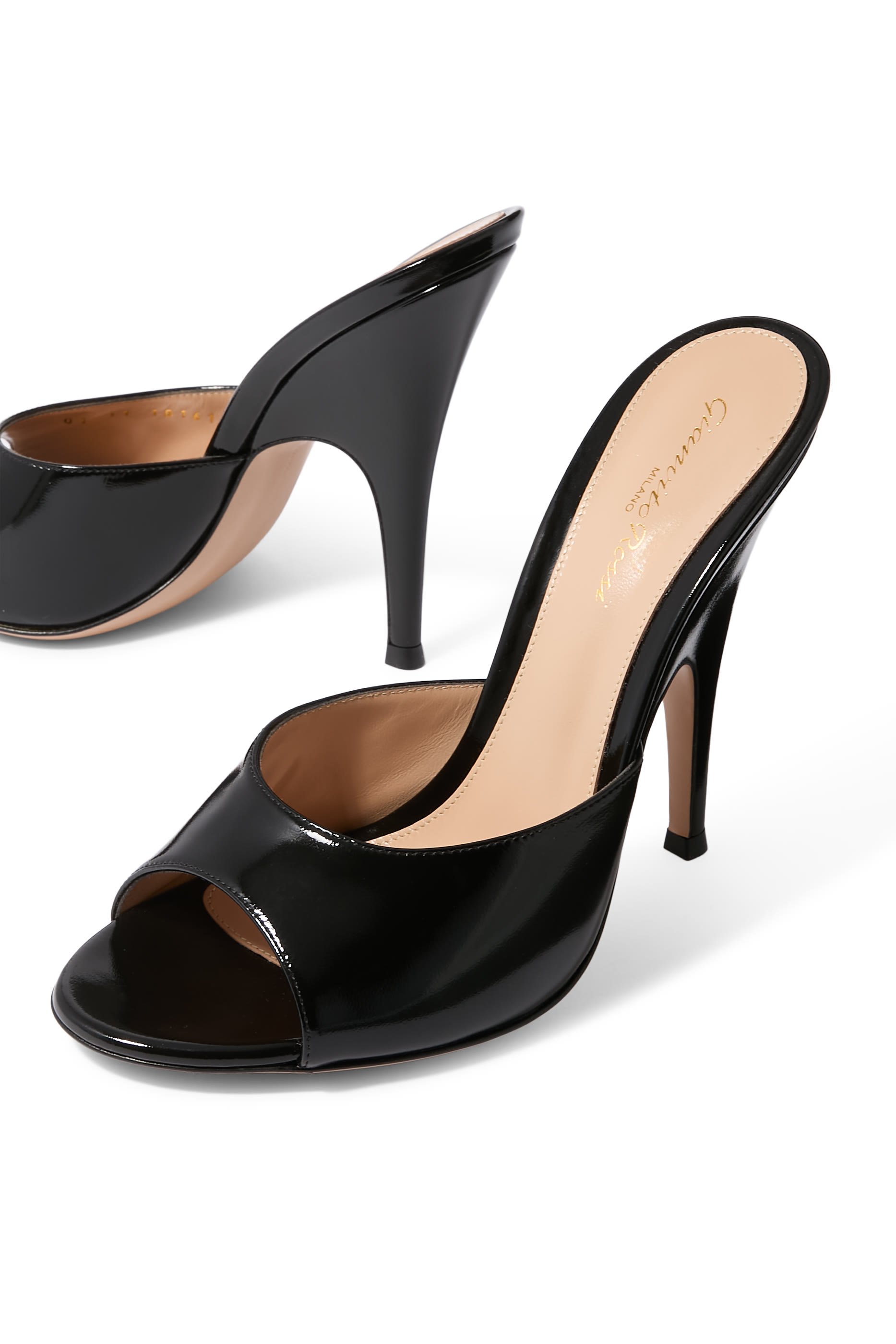 حذاء صوفيا 115 مفتوح من الخلف