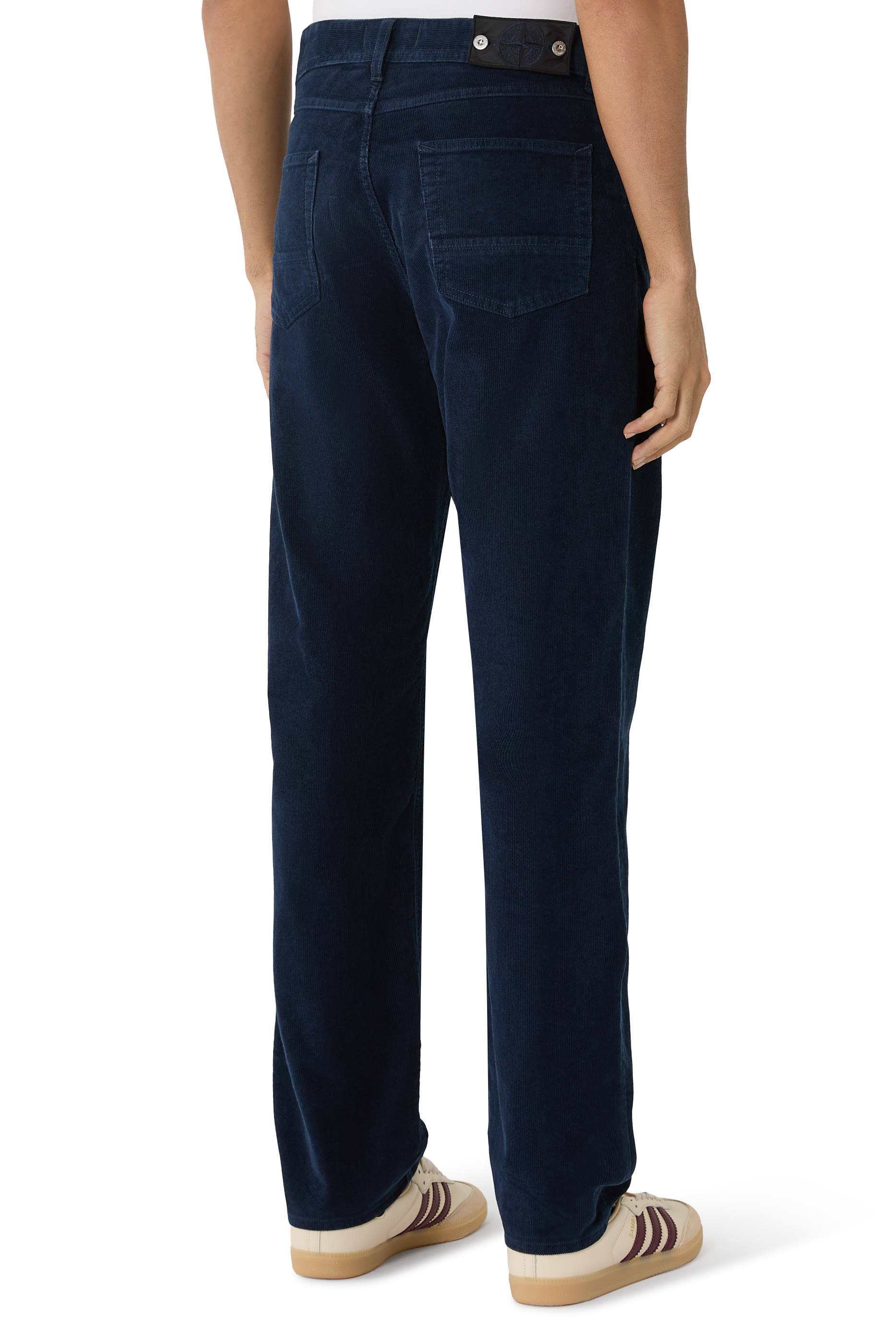 بنطال جينز بقصة مستقيمة دنيم