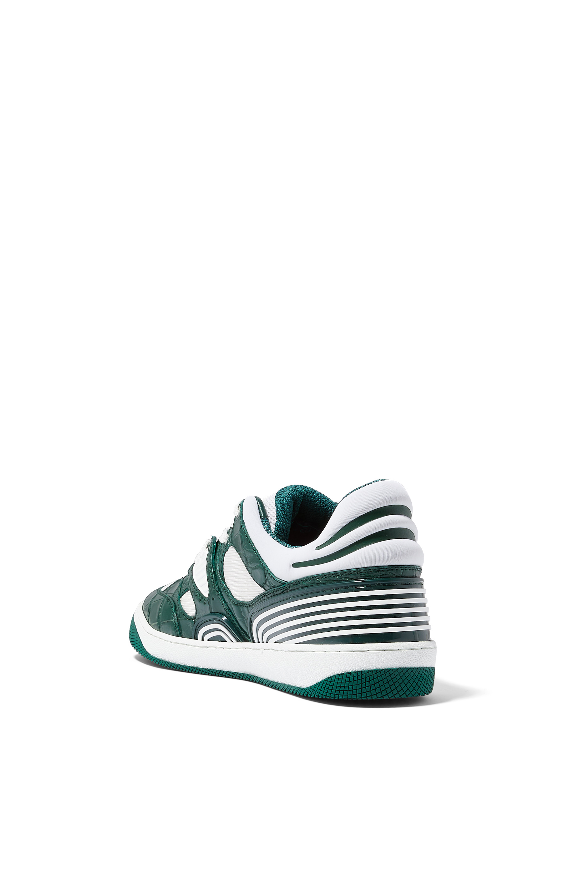 سنيكرز نجوم باسكت بنقشة جلد التمساح