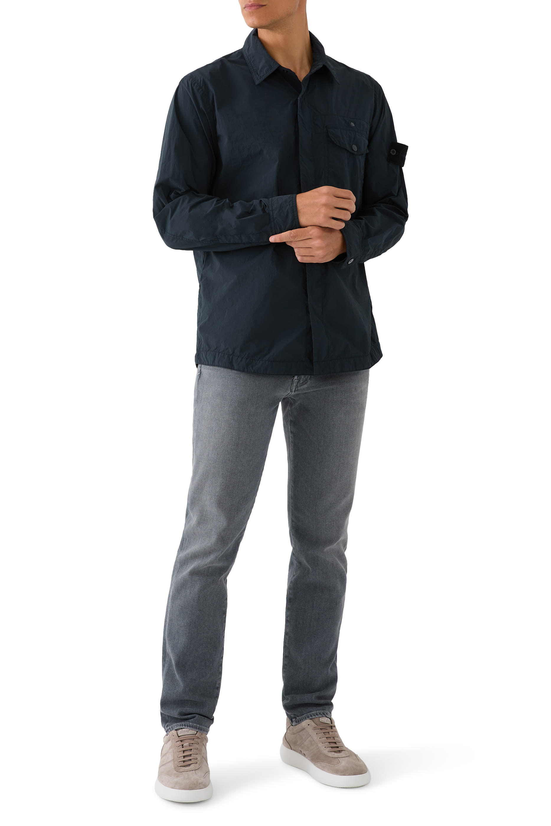 قميص بنمط جاكيت نايلون