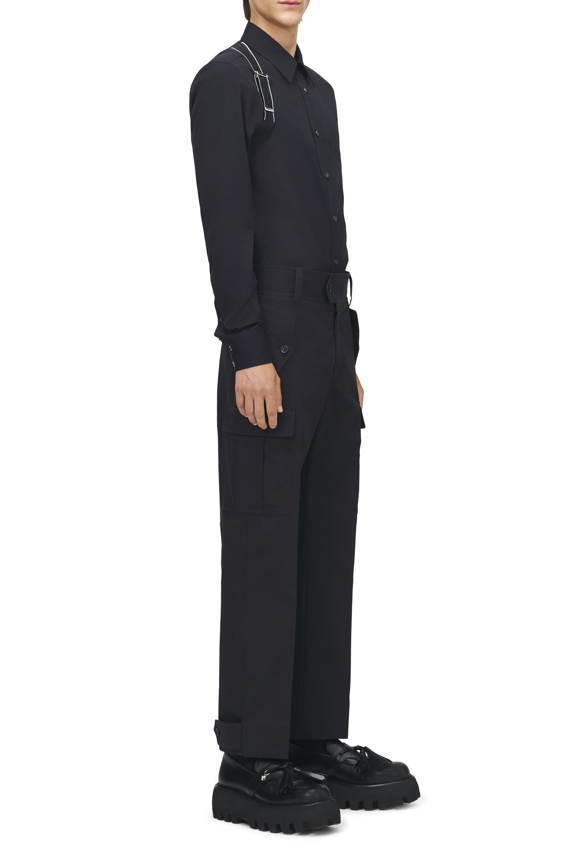 قميص هارنيس بشعار الماركة