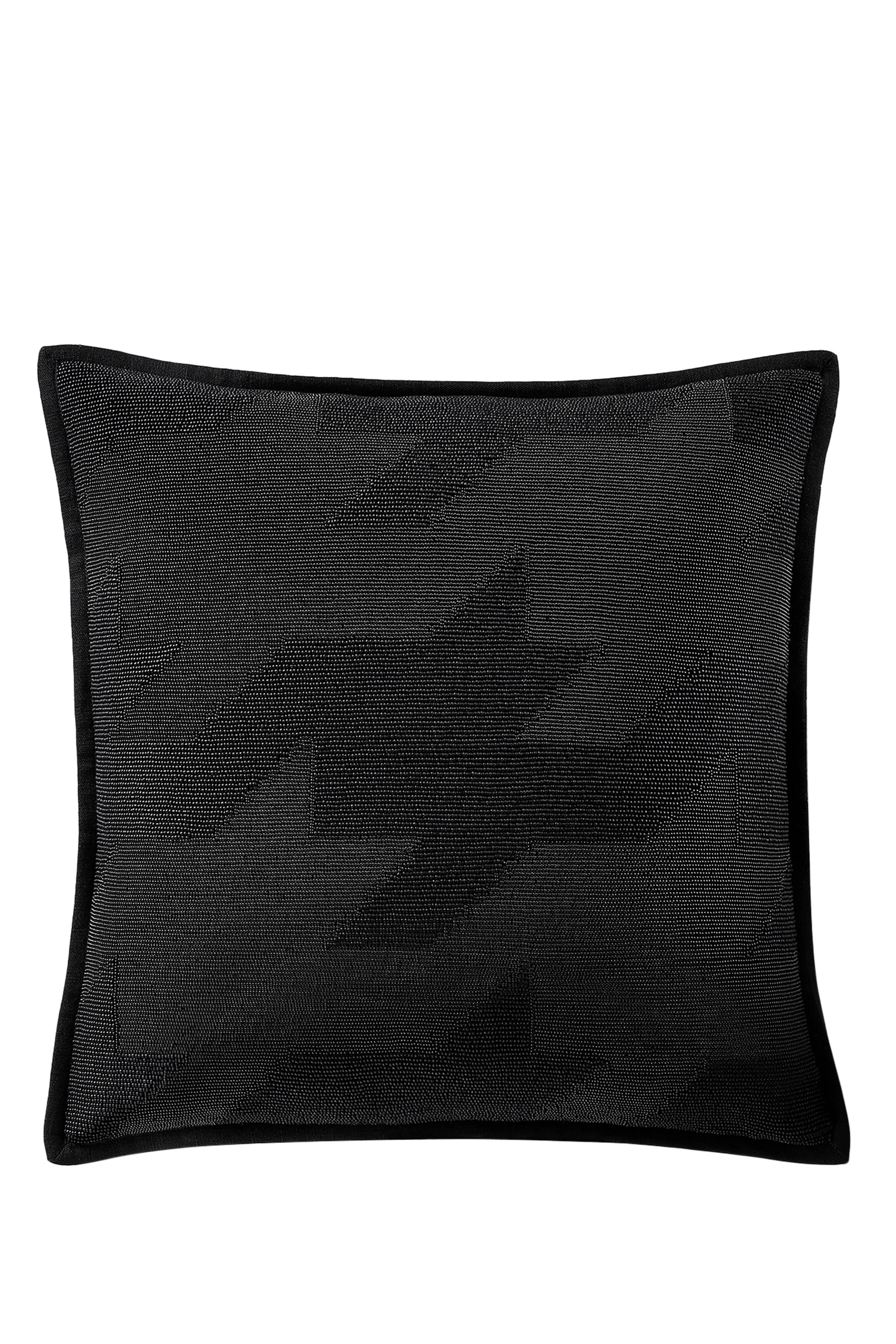 وسادة راندويك مزينة بخرز