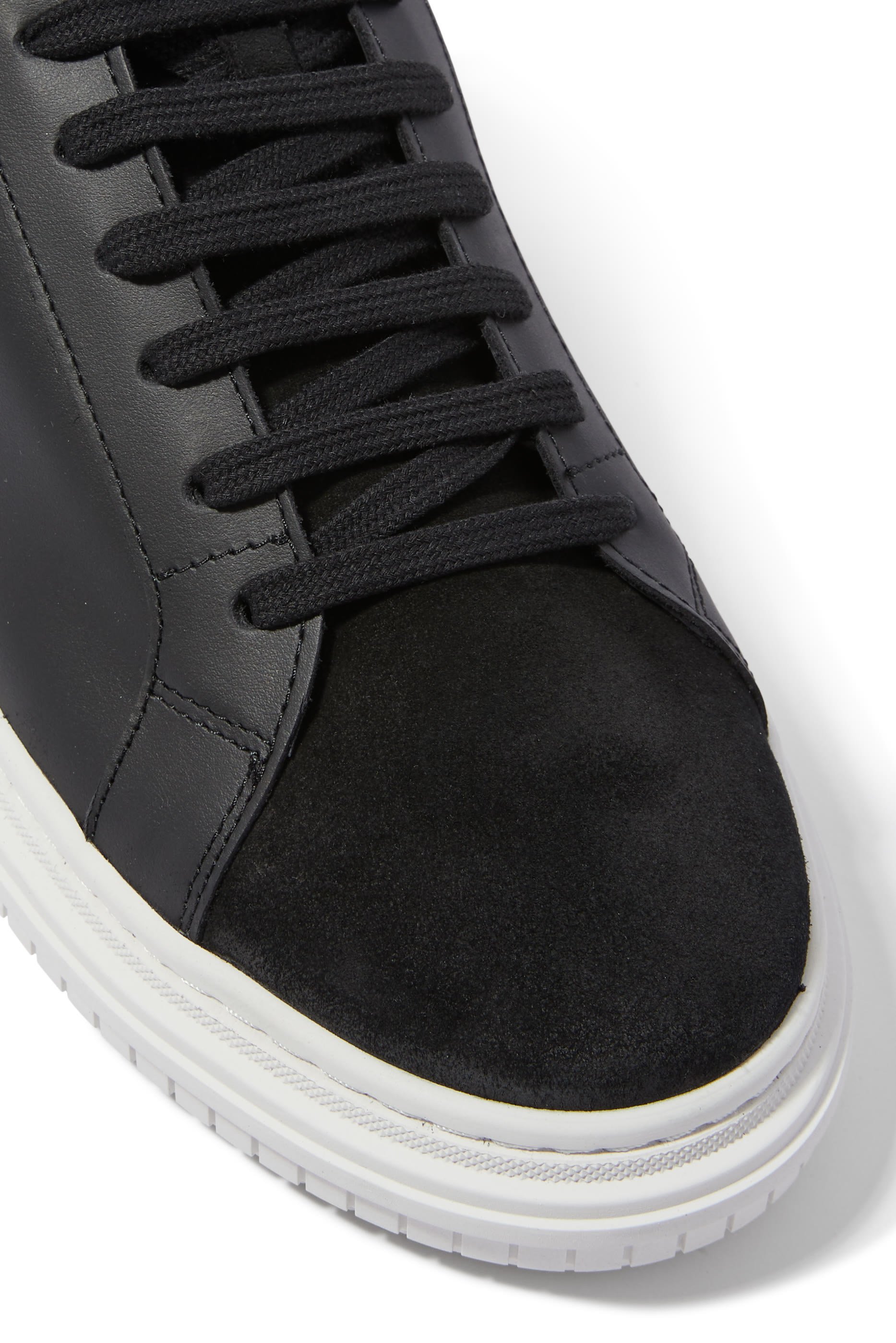 سنيكرز أتلس