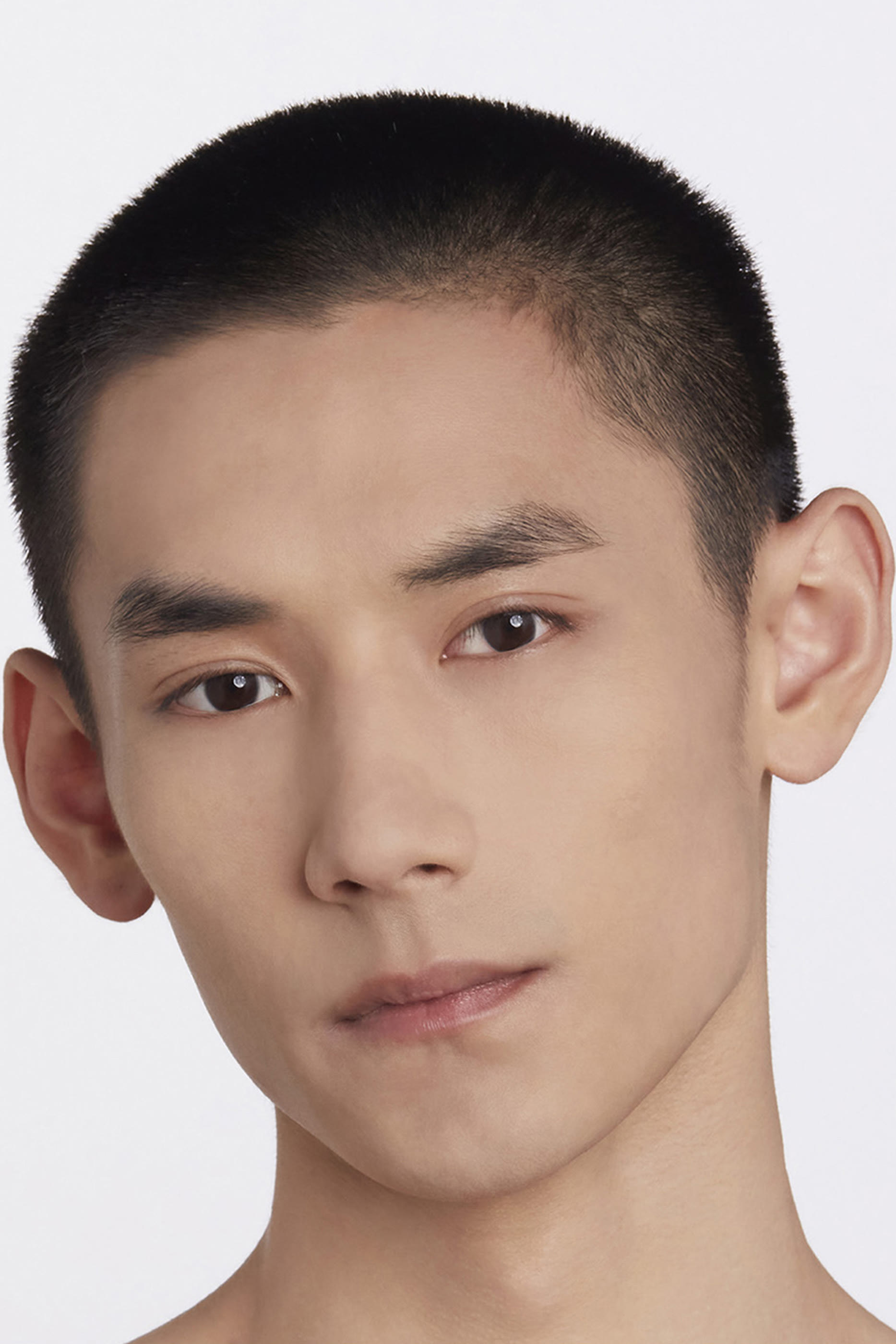 كريم أساس إتيرنيتي دي بيوتي غير اللامع بعامل حماية SPF 15