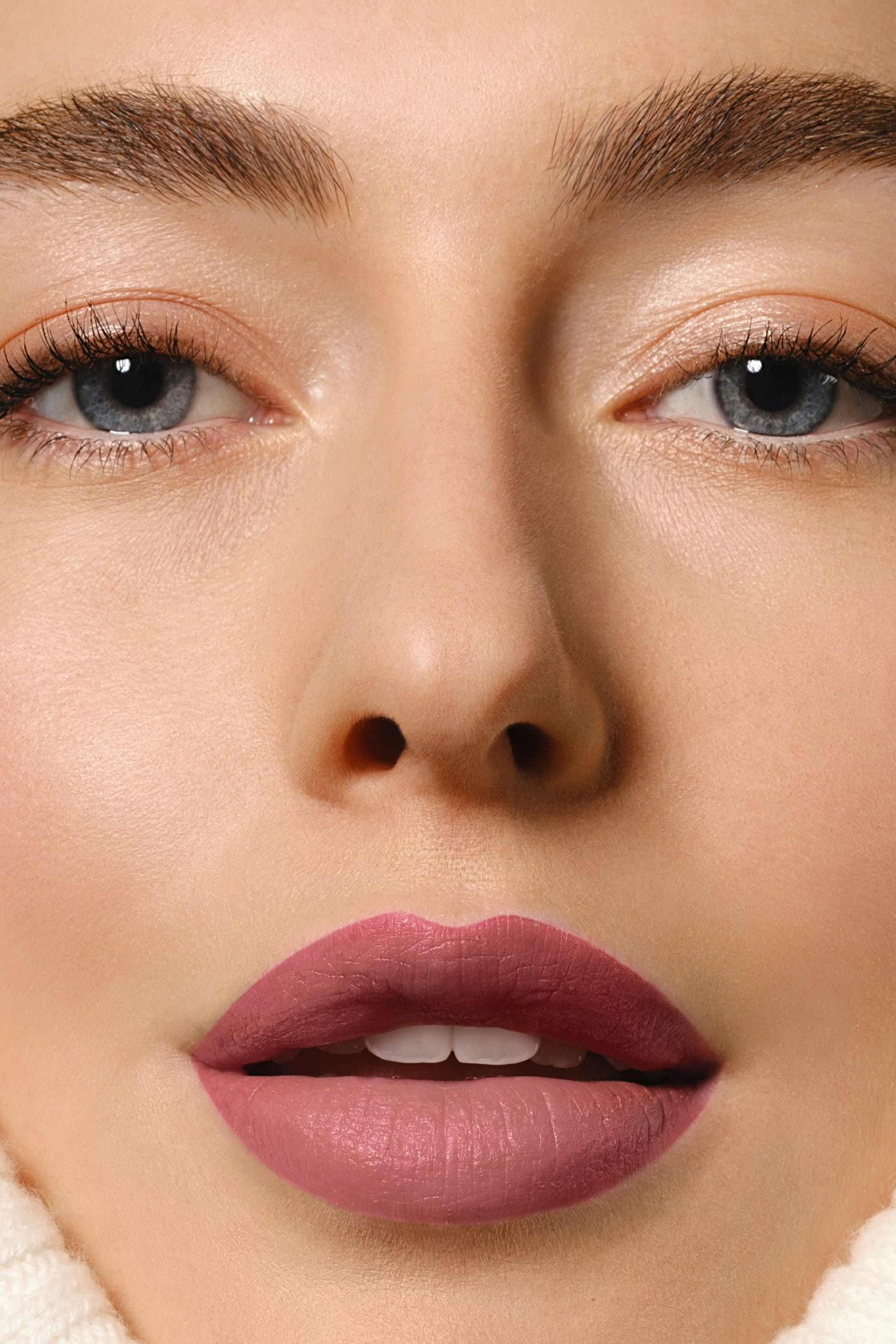 أحمر شفاه فيتو روج فيلفت