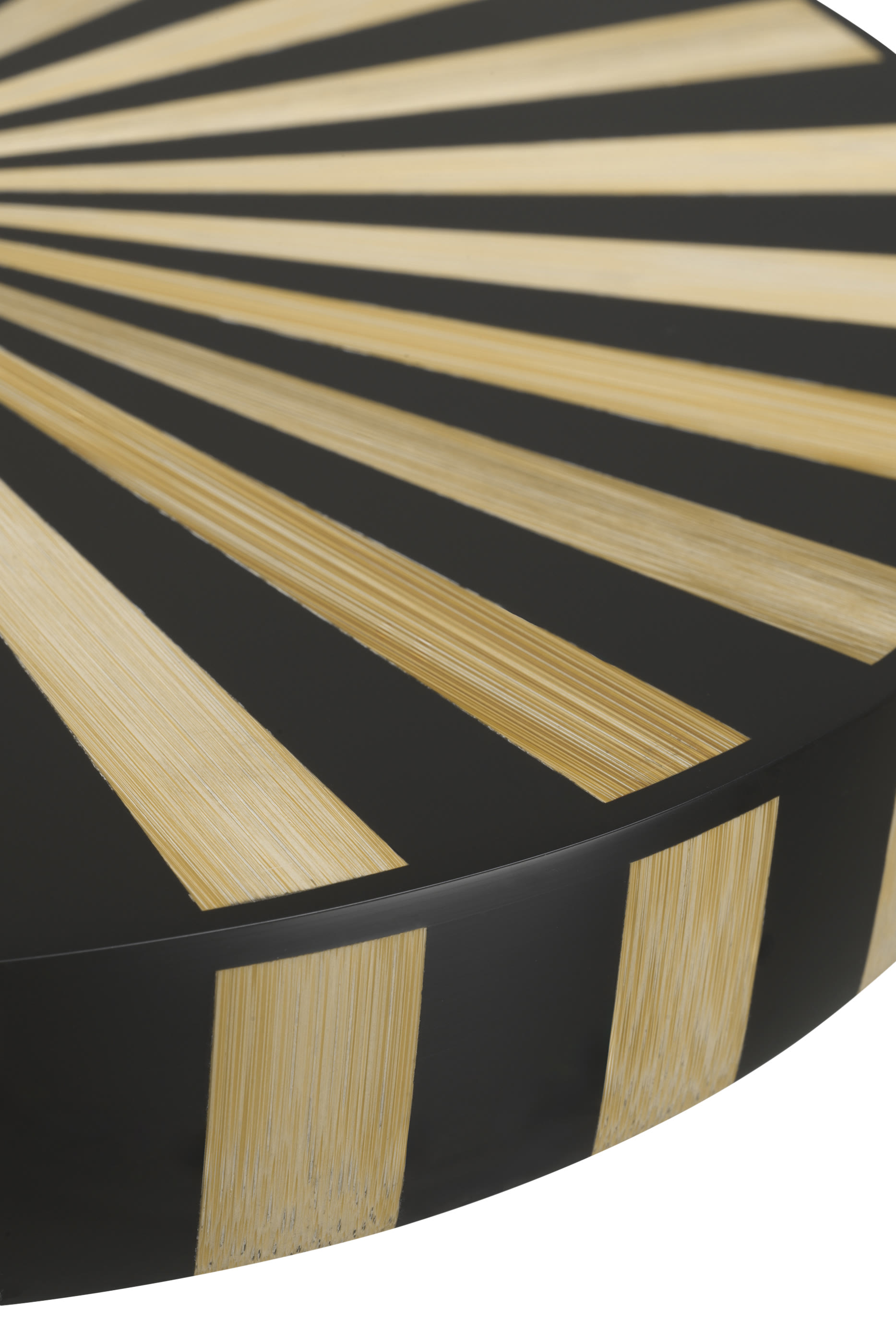 طاولة جانبية ألباني