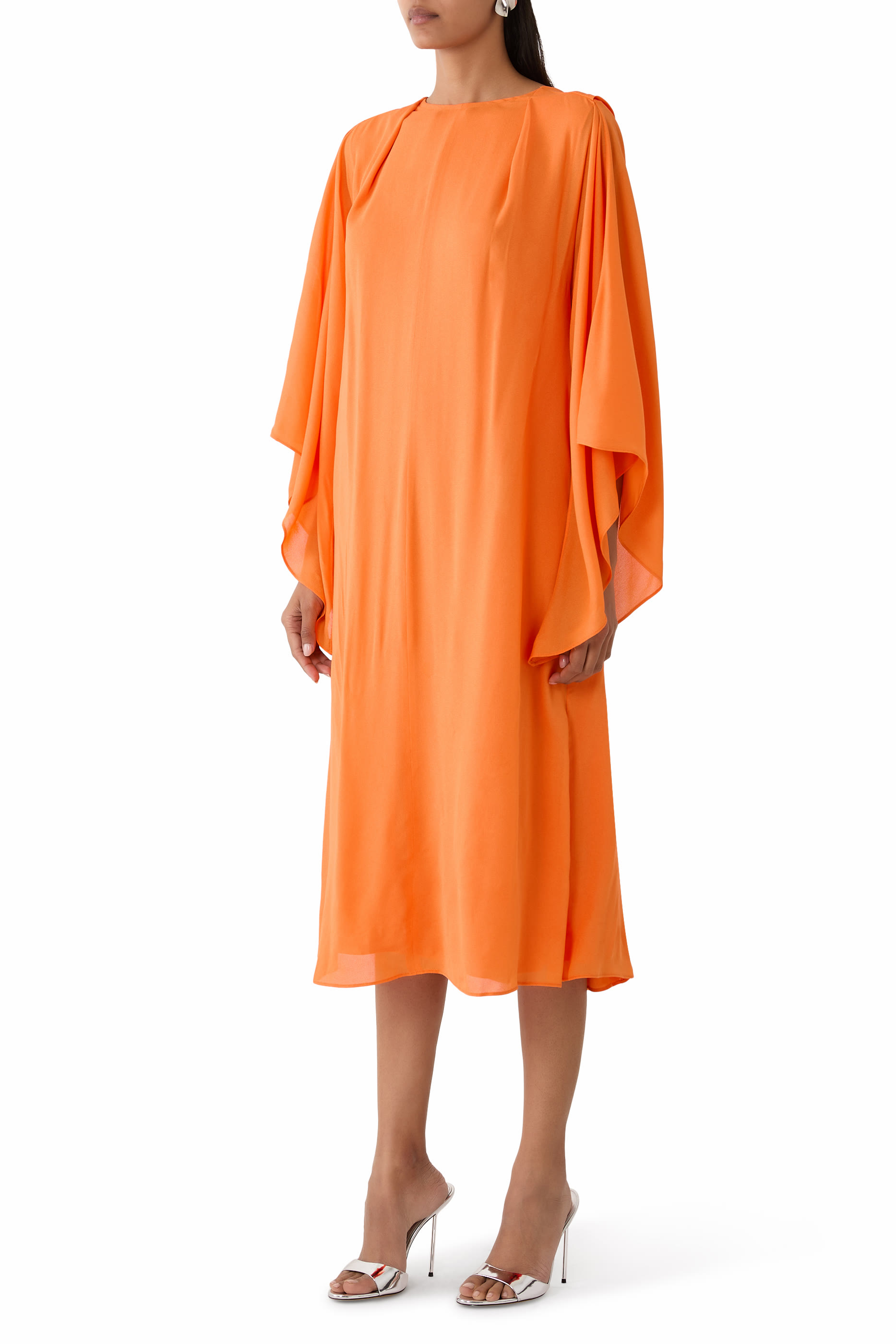 فستان فيمينن توتش بأكمام طويلة متوسط الطول