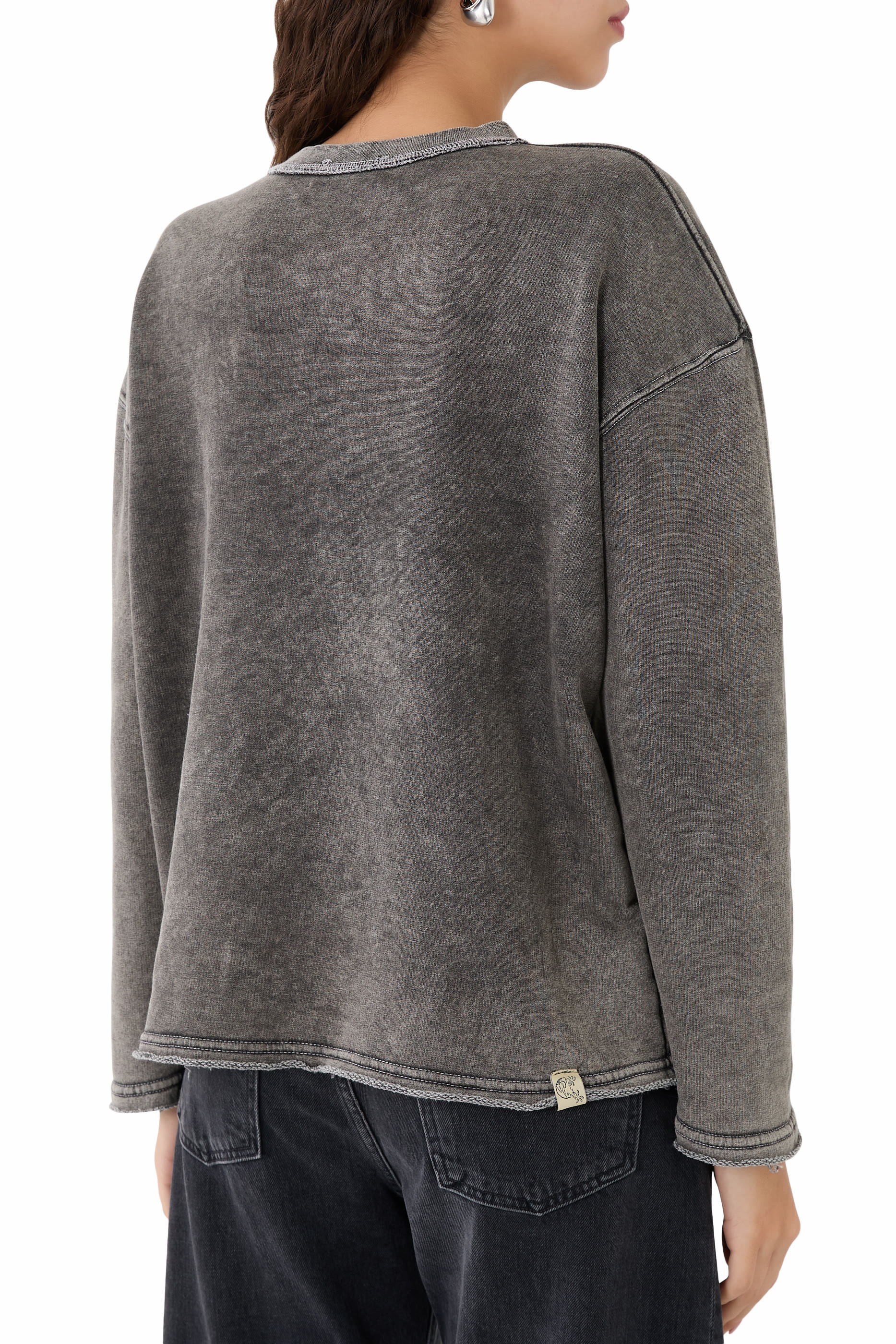 كنزة بأكمام طويلة