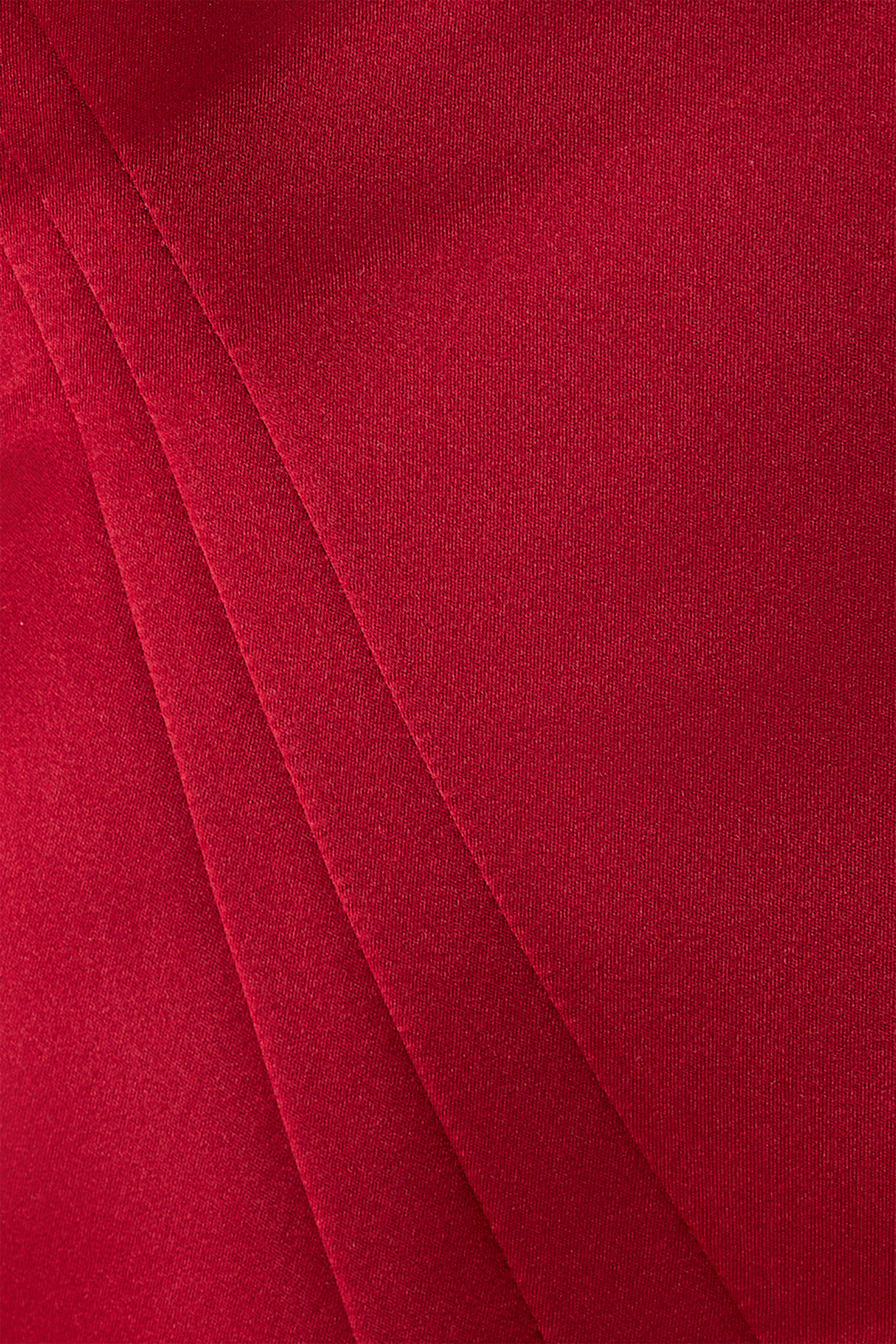 Off-Shoulder Hip Pad Midi Dress