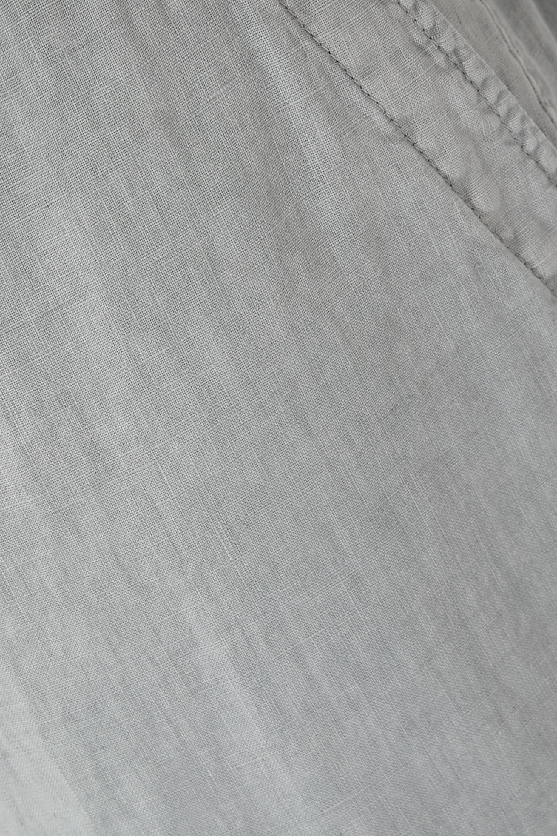 شورت بقصة مريحة كتان