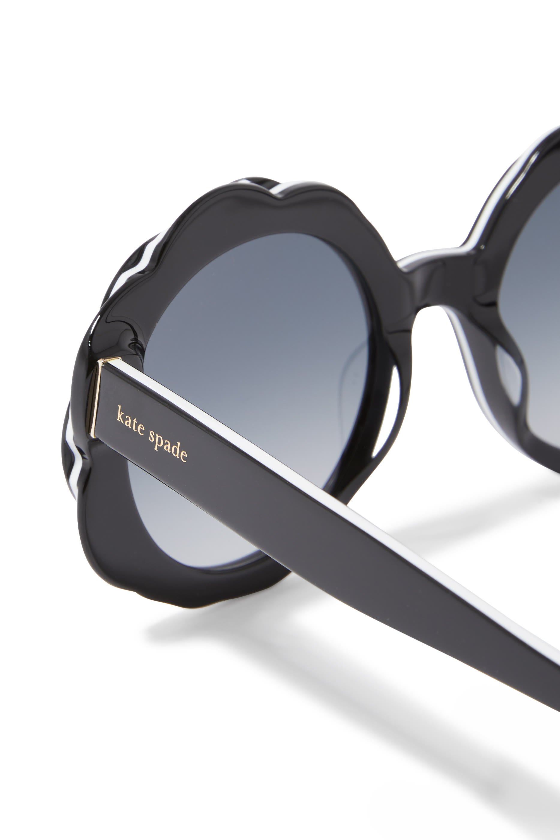 نظارة شمسية فيفي