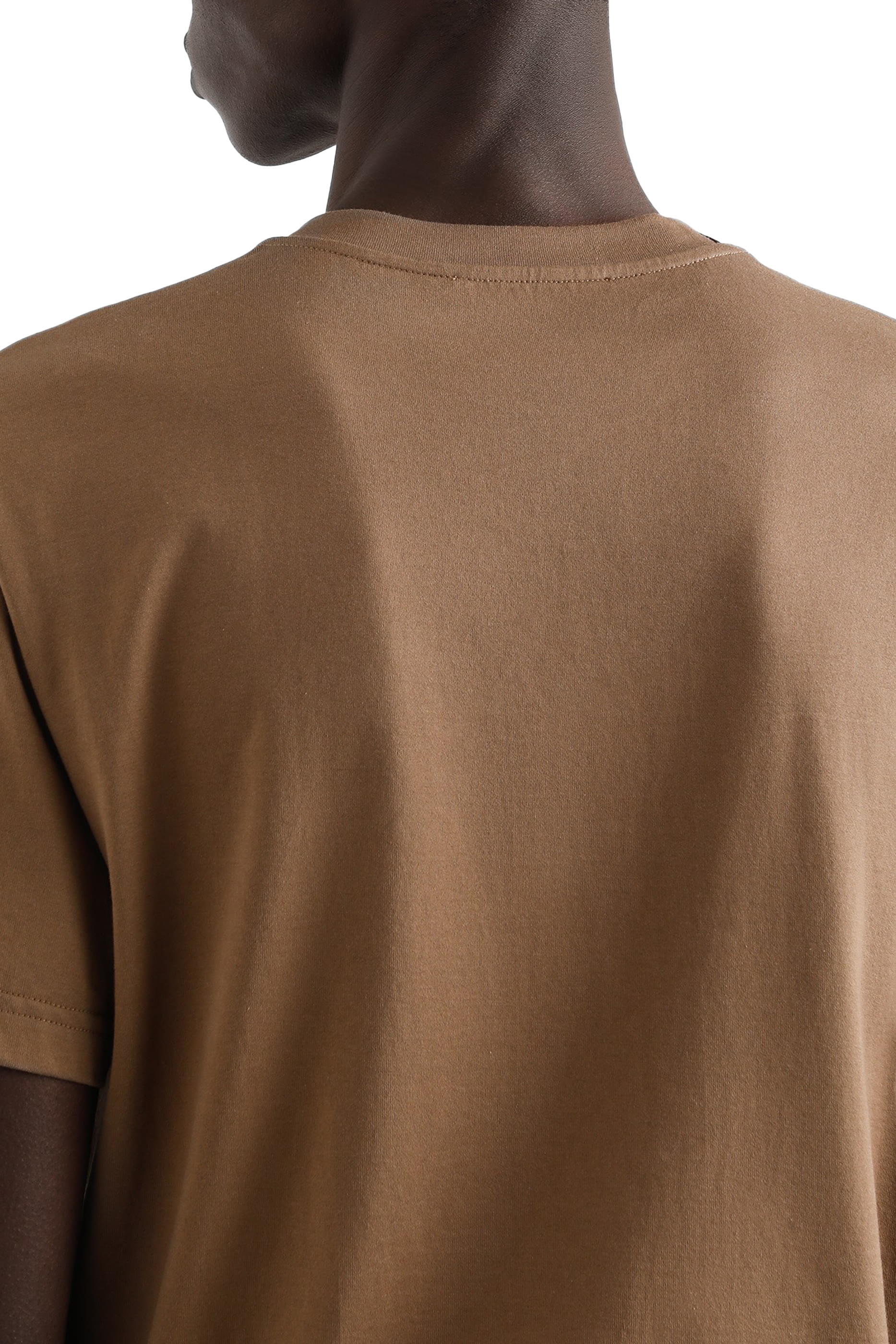 تيشيرت بتطريز شعار الماركة قطن