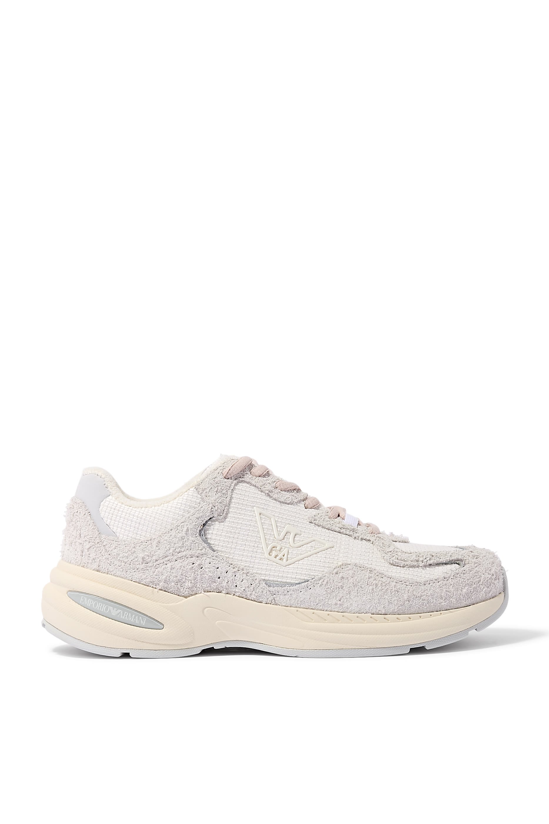 سنيكرز بشعار الماركة شمواه وقماش شبكي