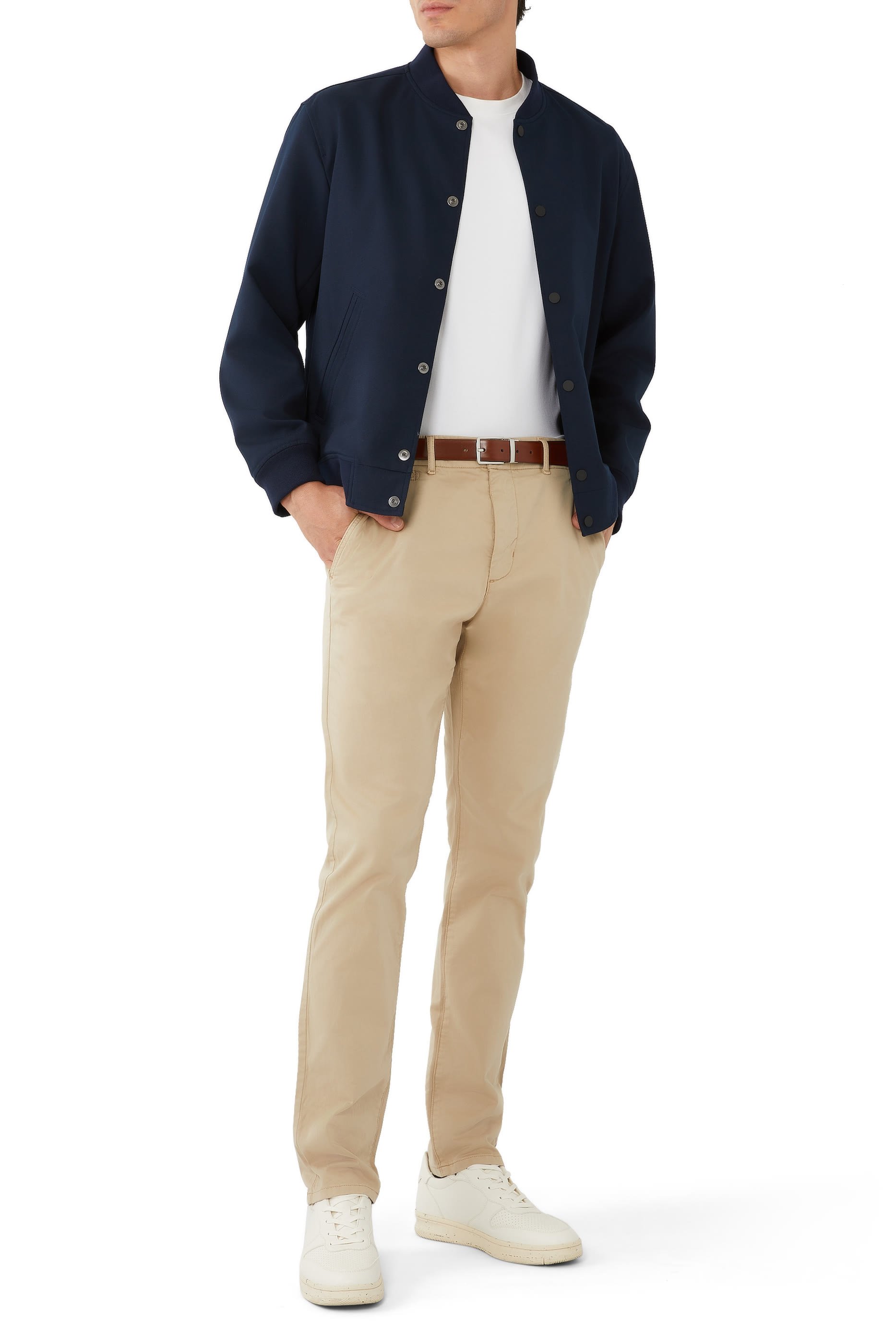 جاكيت بتصميم جامعي بارز الملمس