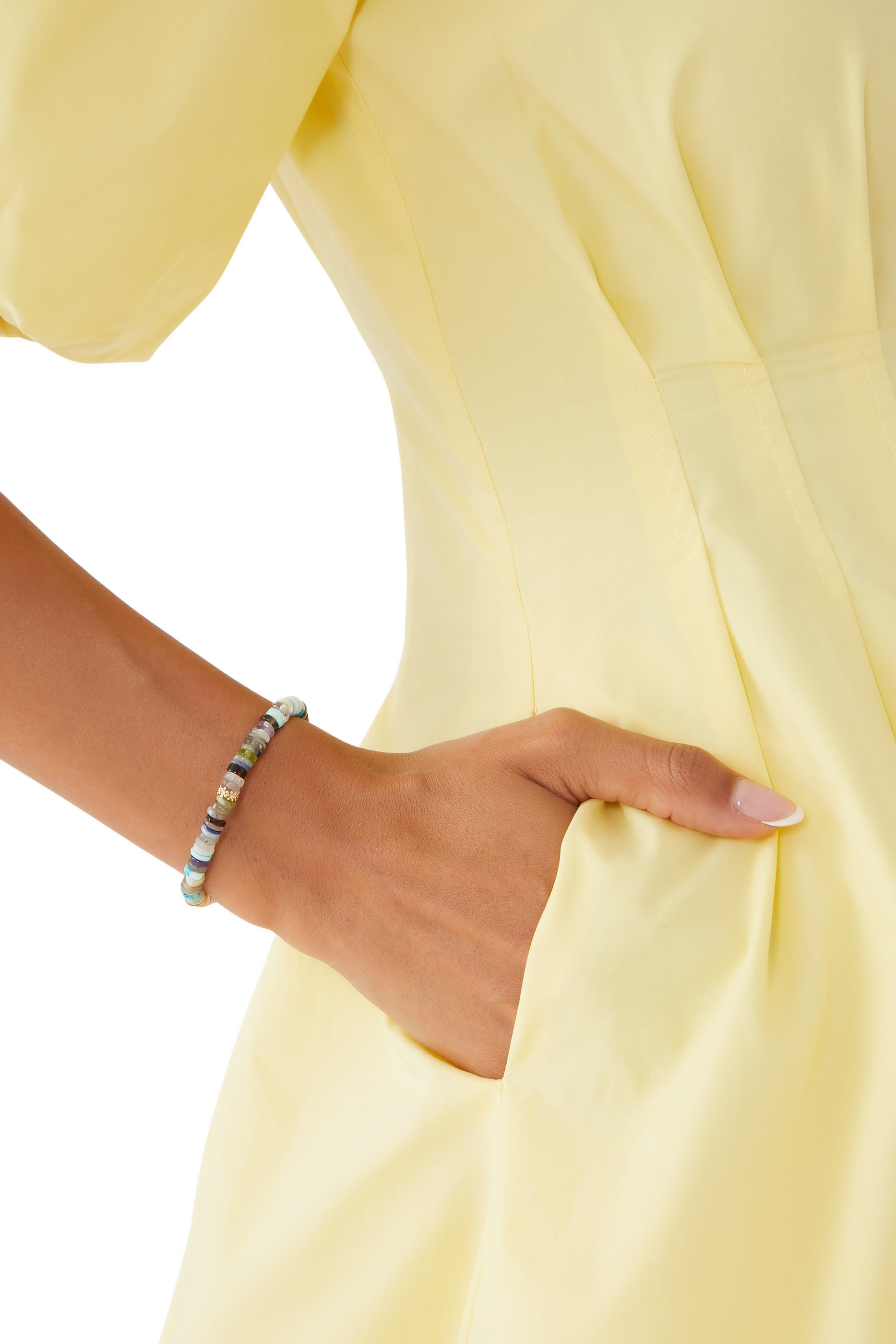 سوار من خرز هايشي ملون بتصميم ديزي صغير