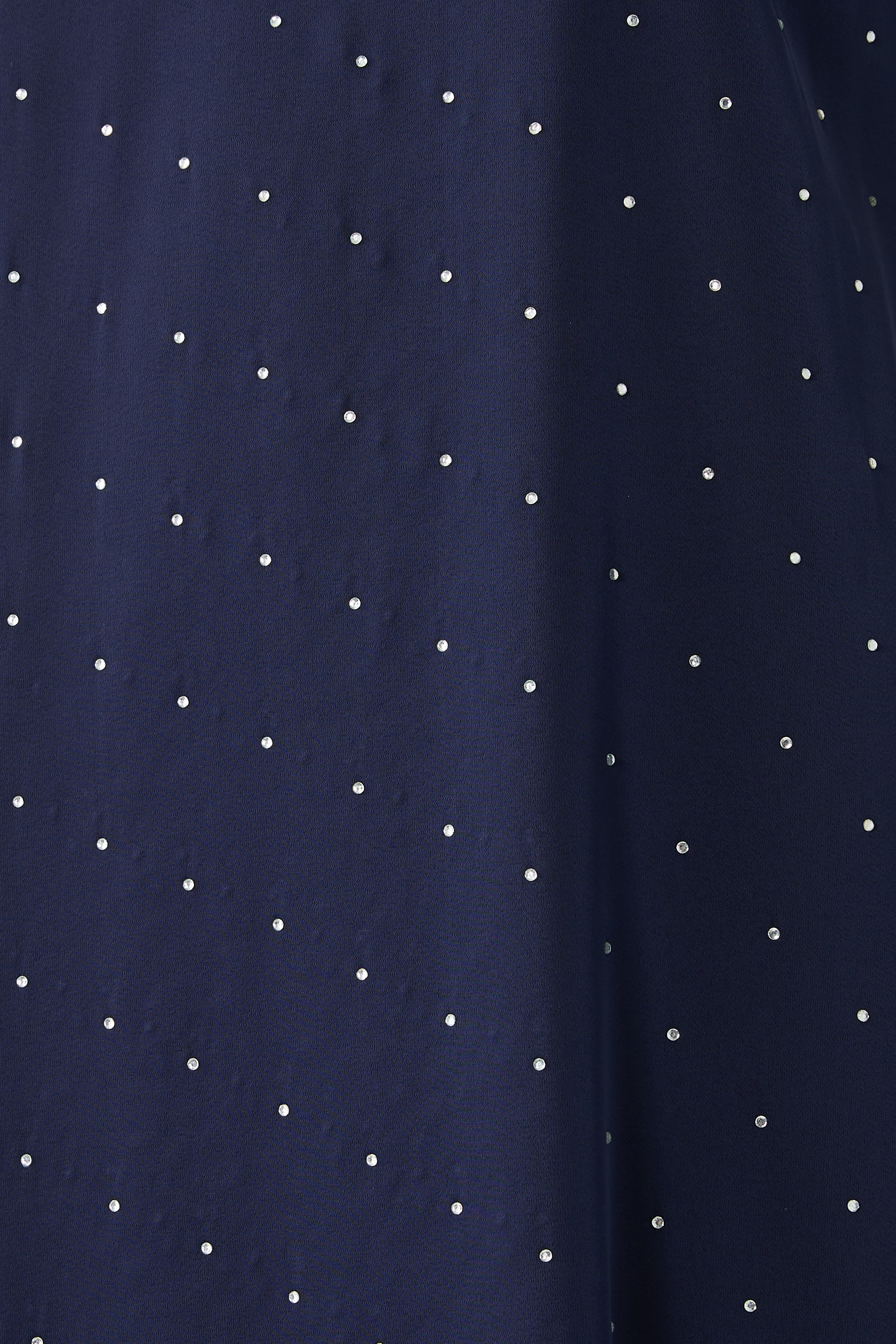 فستان/عباية/ بشت بلا أكمام برباط على العنق وحلي ستان