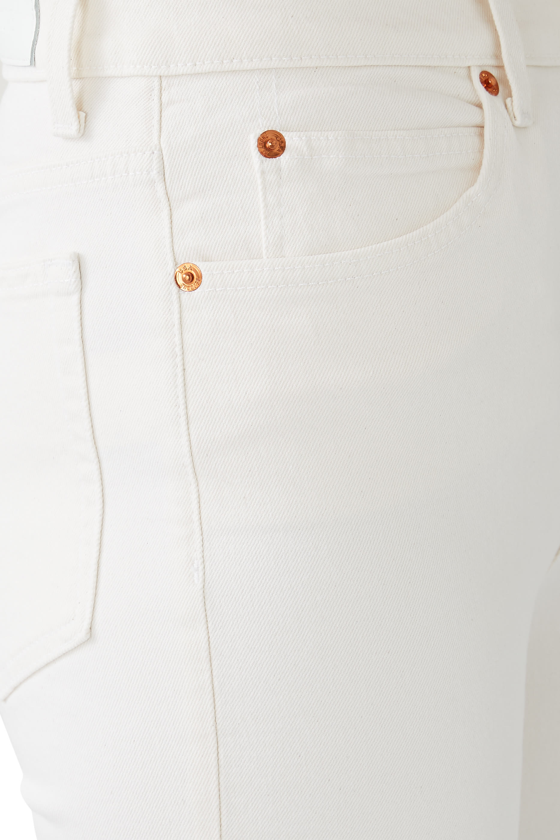 بنطال جينز بخصر مرتفع