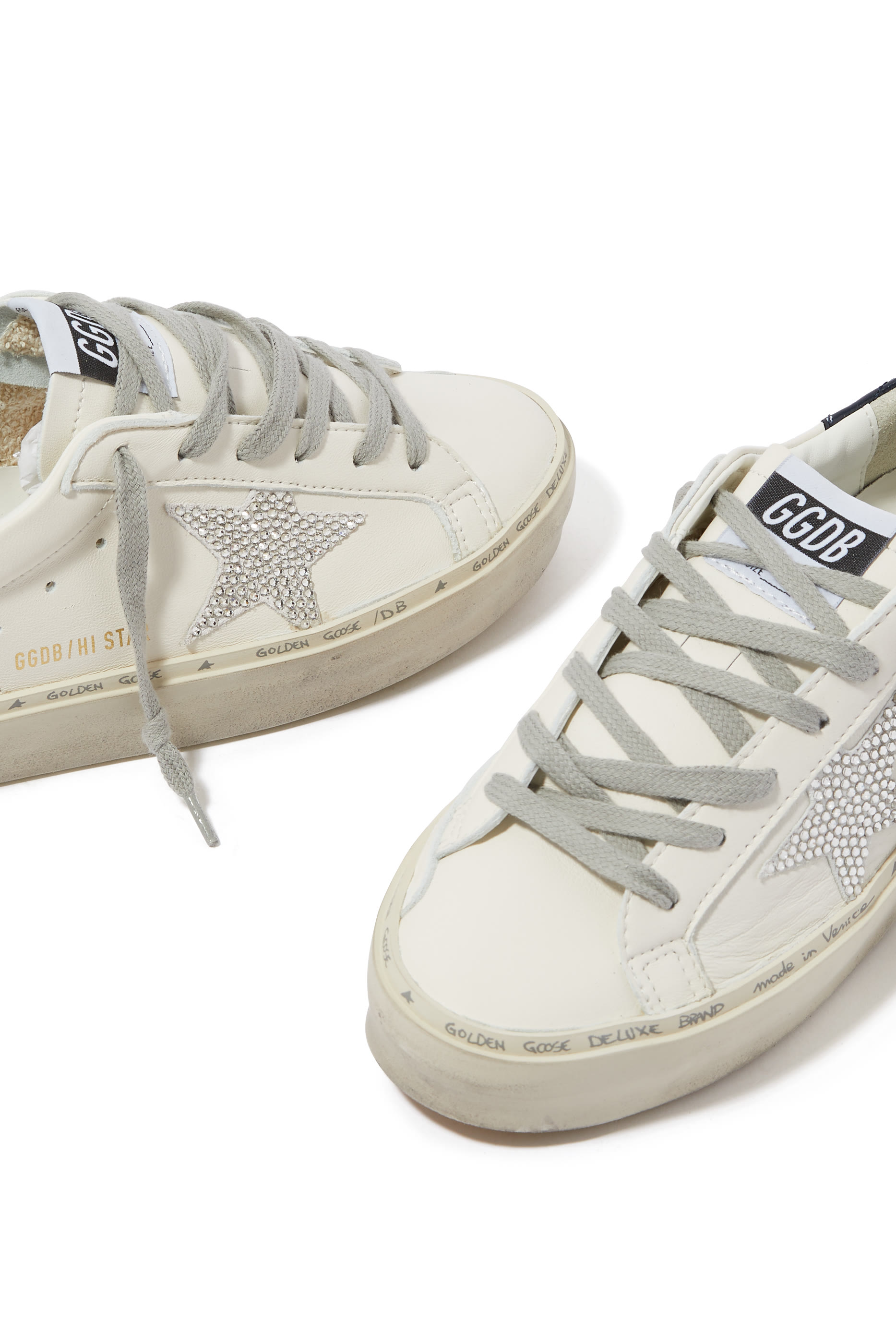 سنيكرز هاي ستار بكاحل منخفض ونعل سميك