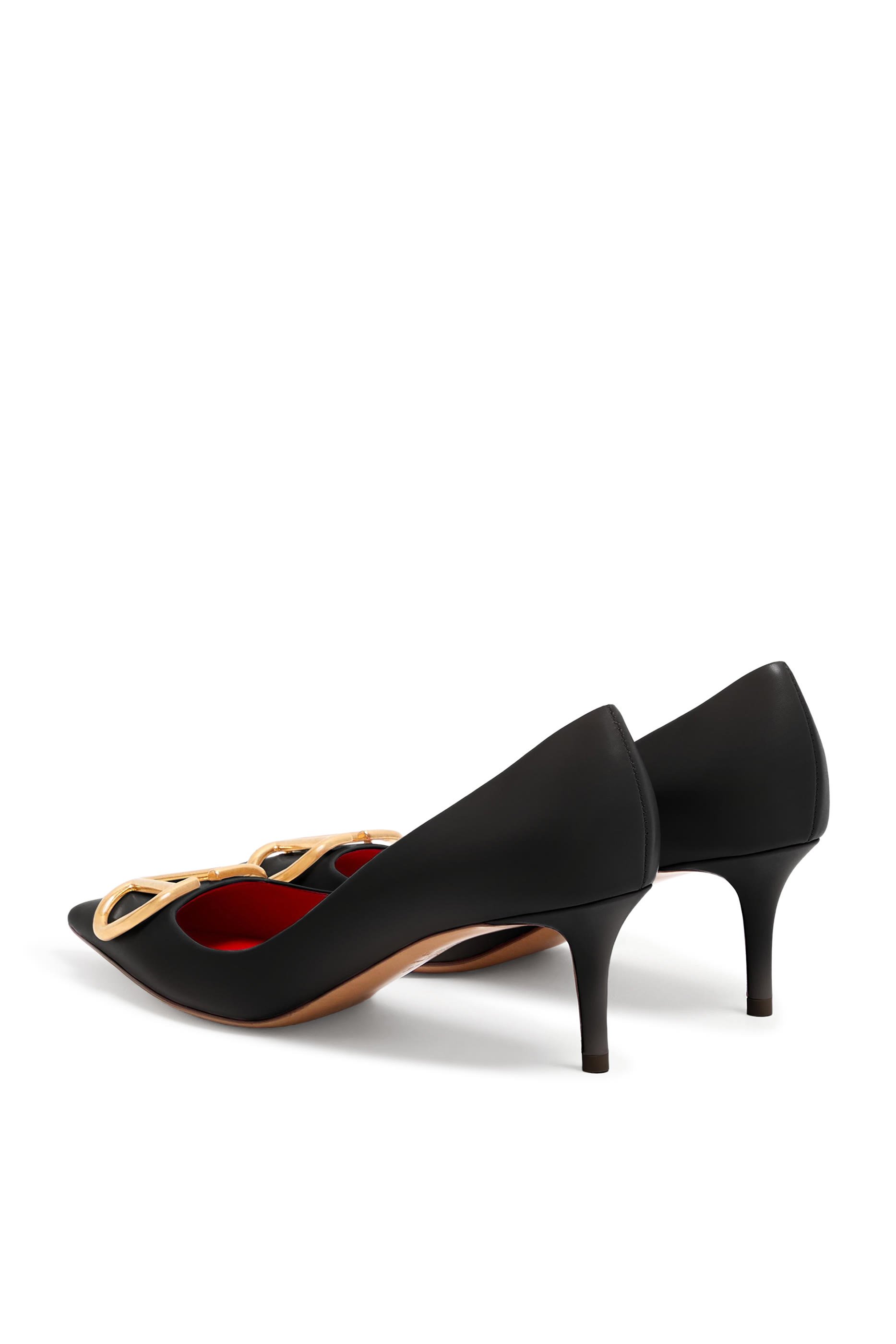 حذاء كلاسيك 80 بشعار الماركة 