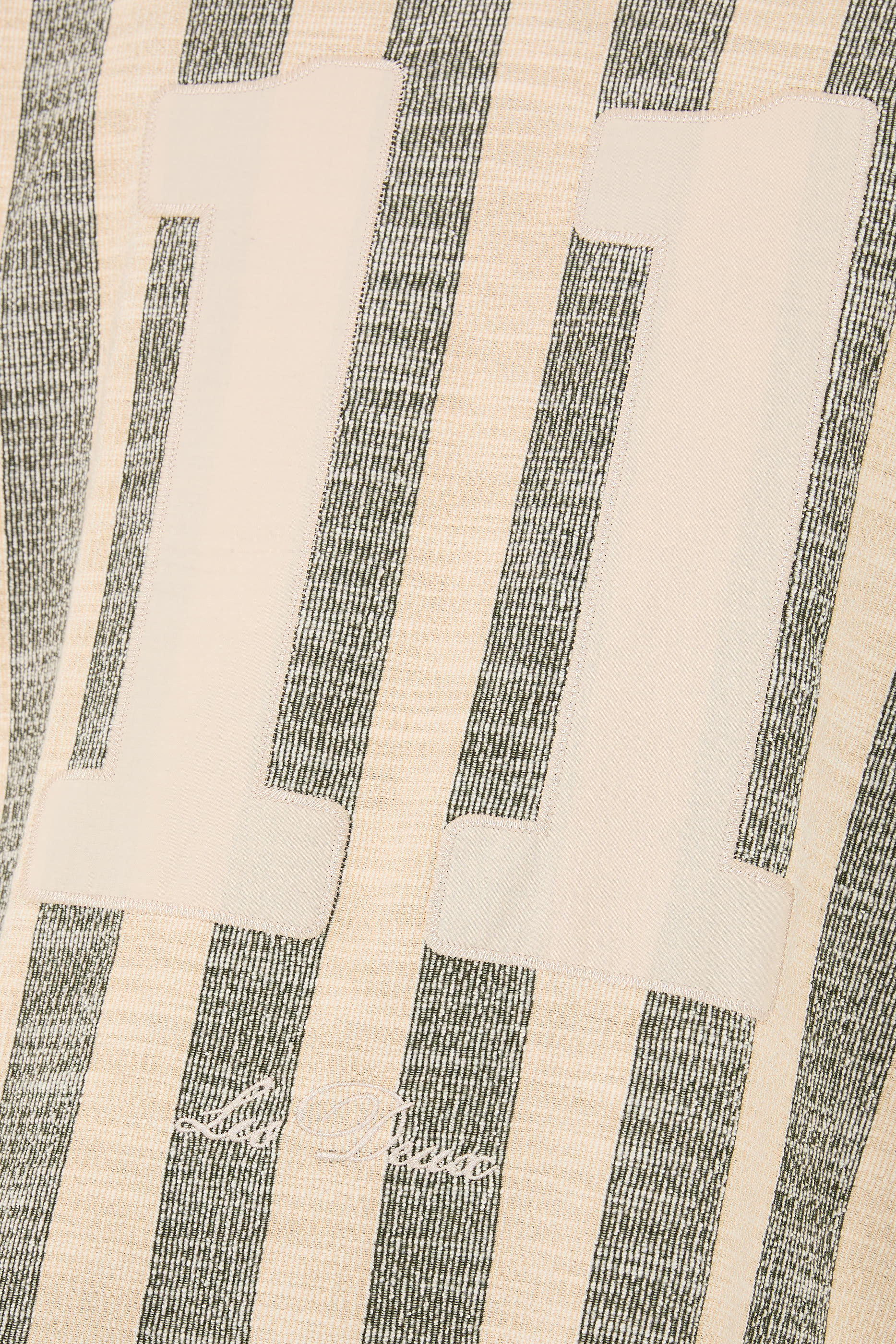 تيشيرت كرة القدم الأمريكية برونسون